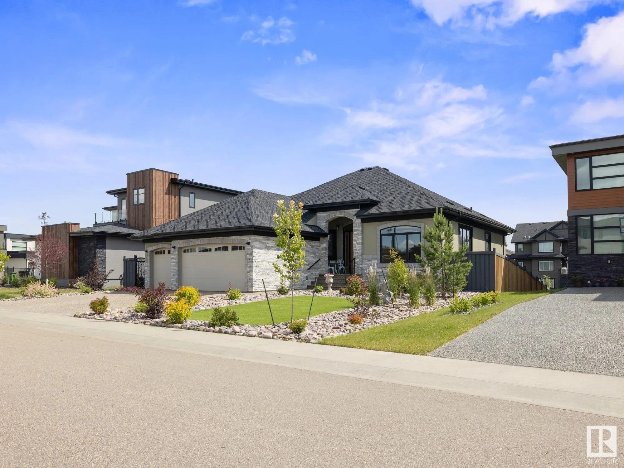 4707 WOOLSEY Common