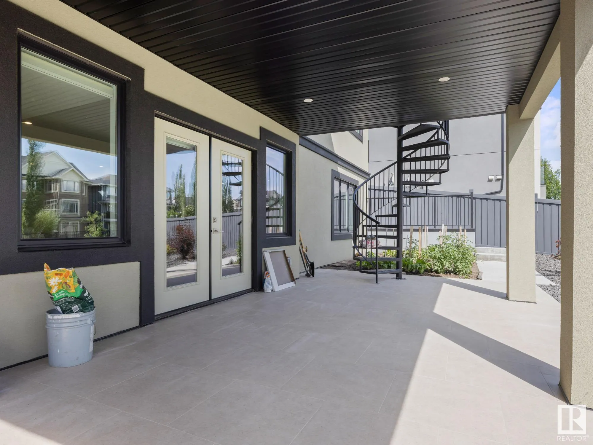 4707 WOOLSEY Common