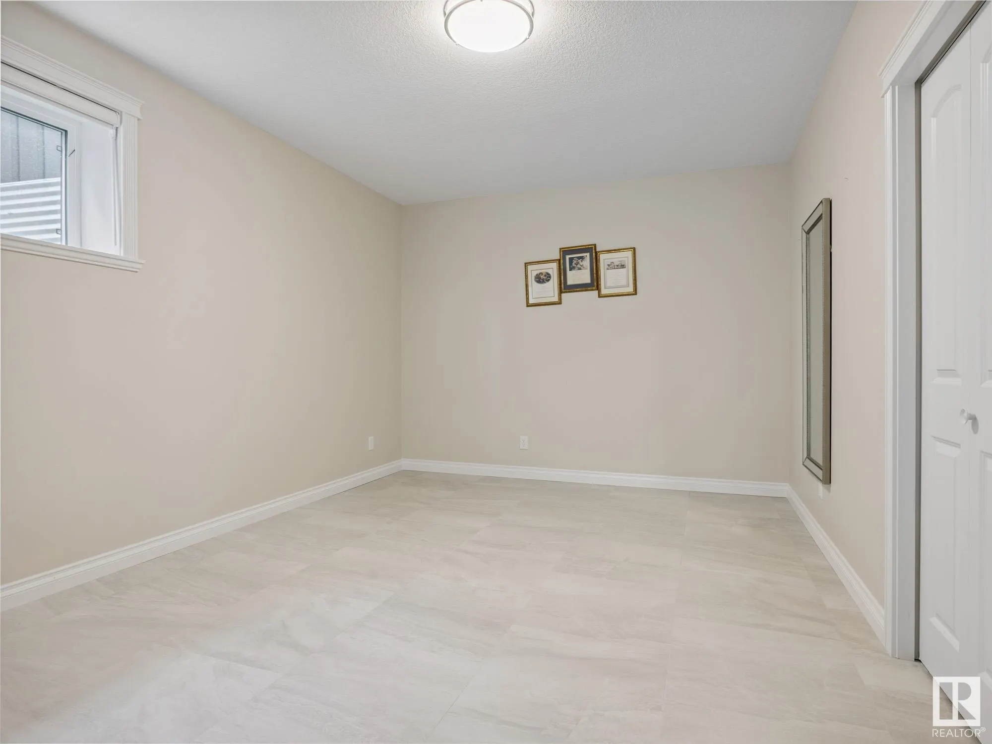 4707 WOOLSEY Common