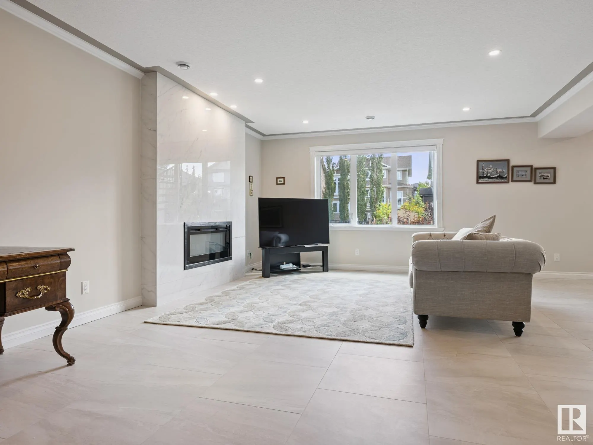 4707 WOOLSEY Common