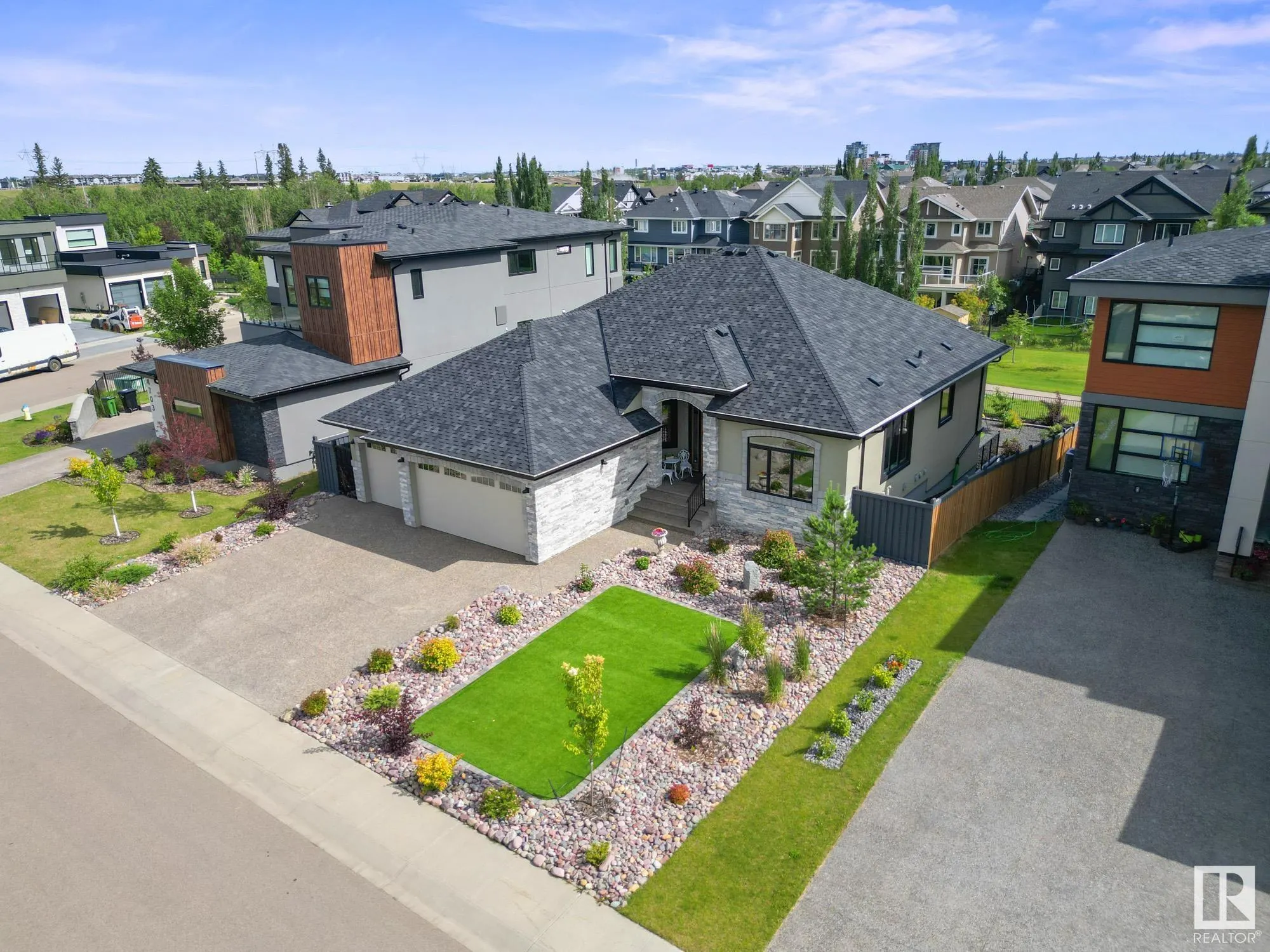 4707 WOOLSEY Common
