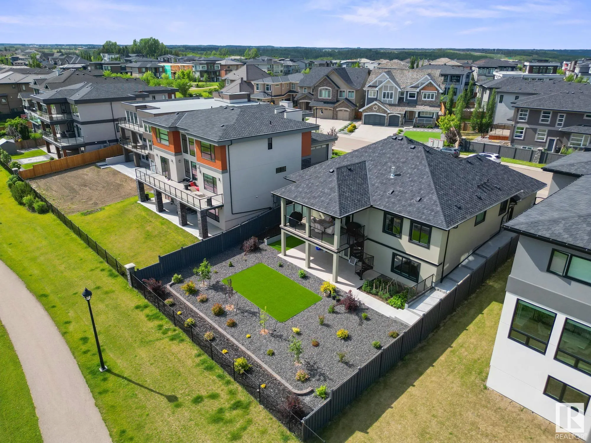 4707 WOOLSEY Common