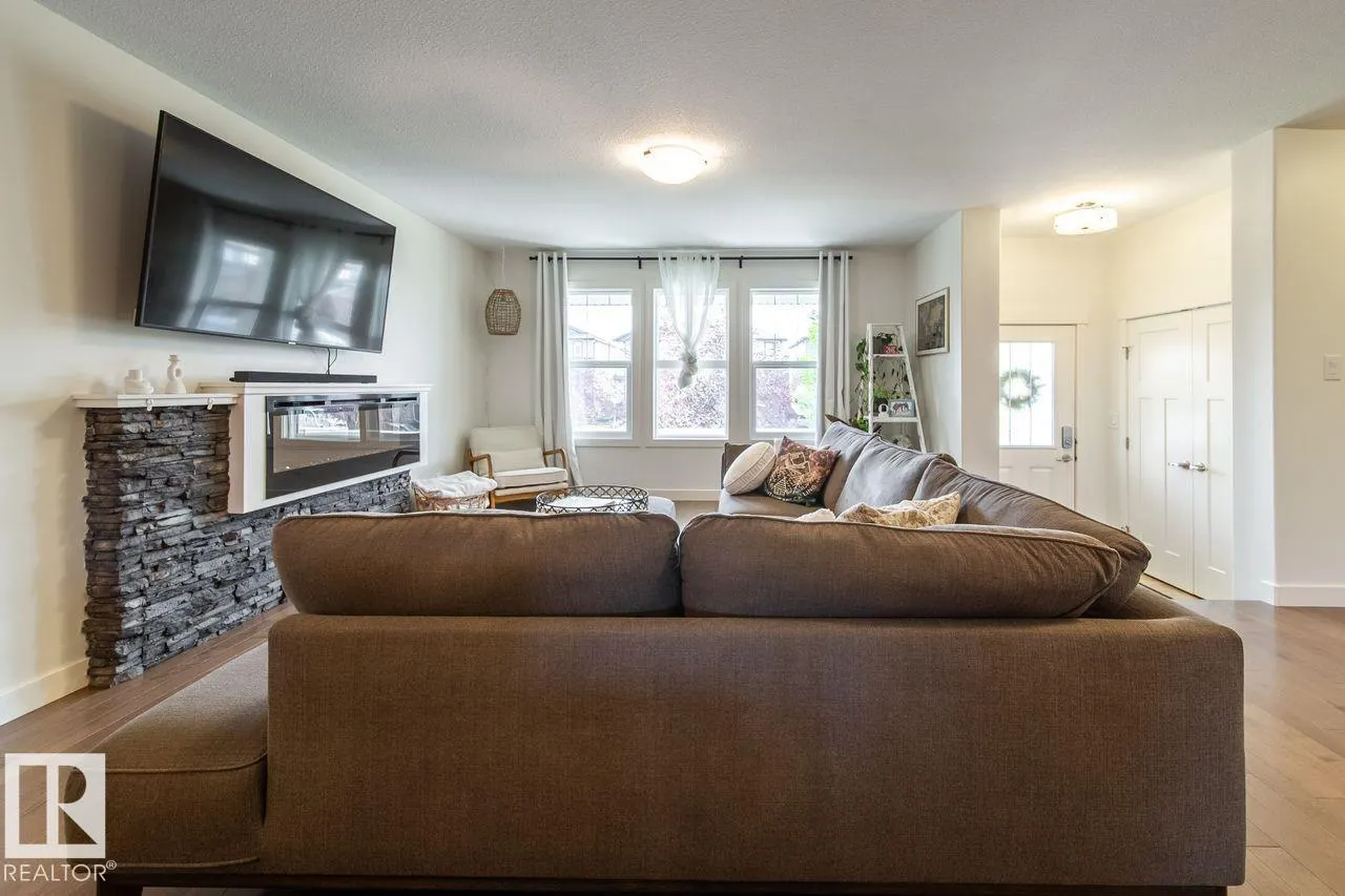 262 Robinson DR