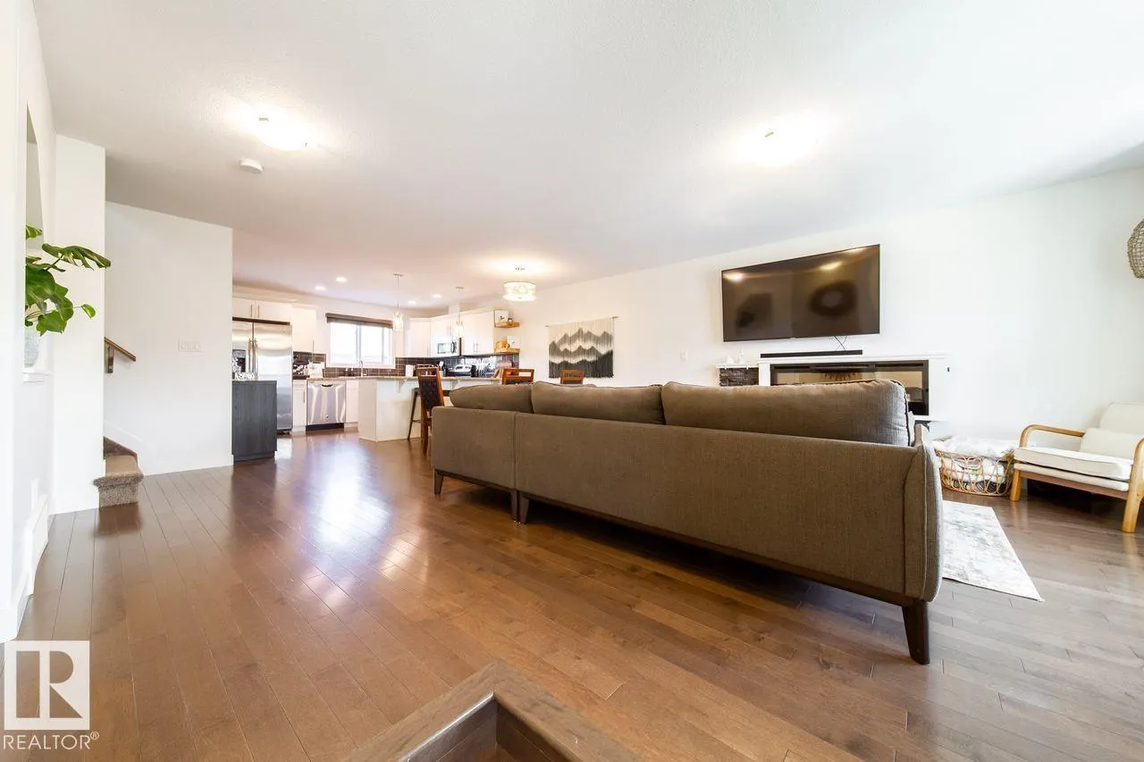 262 Robinson DR