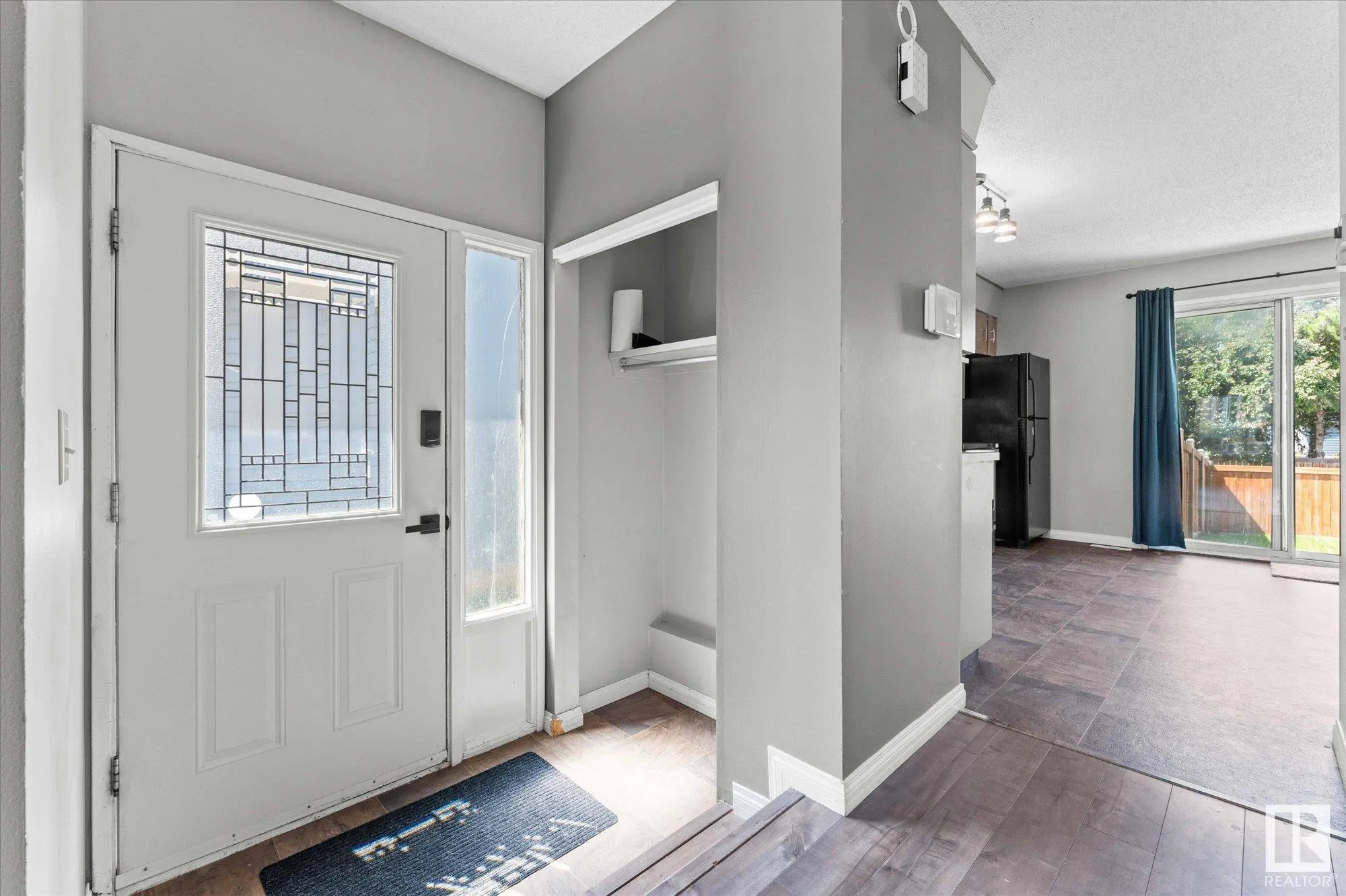 33 Westglen Crescent