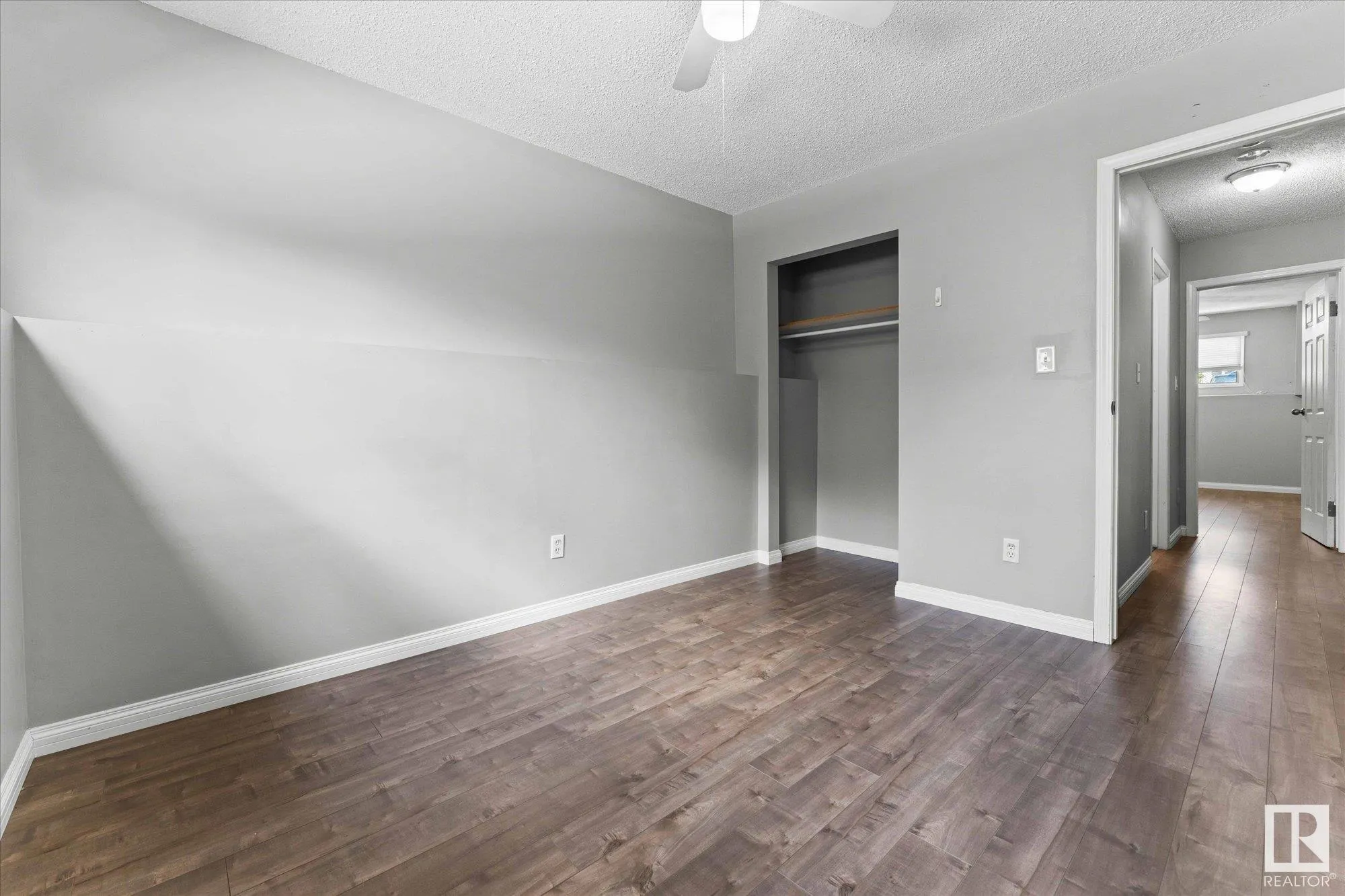 33 Westglen Crescent
