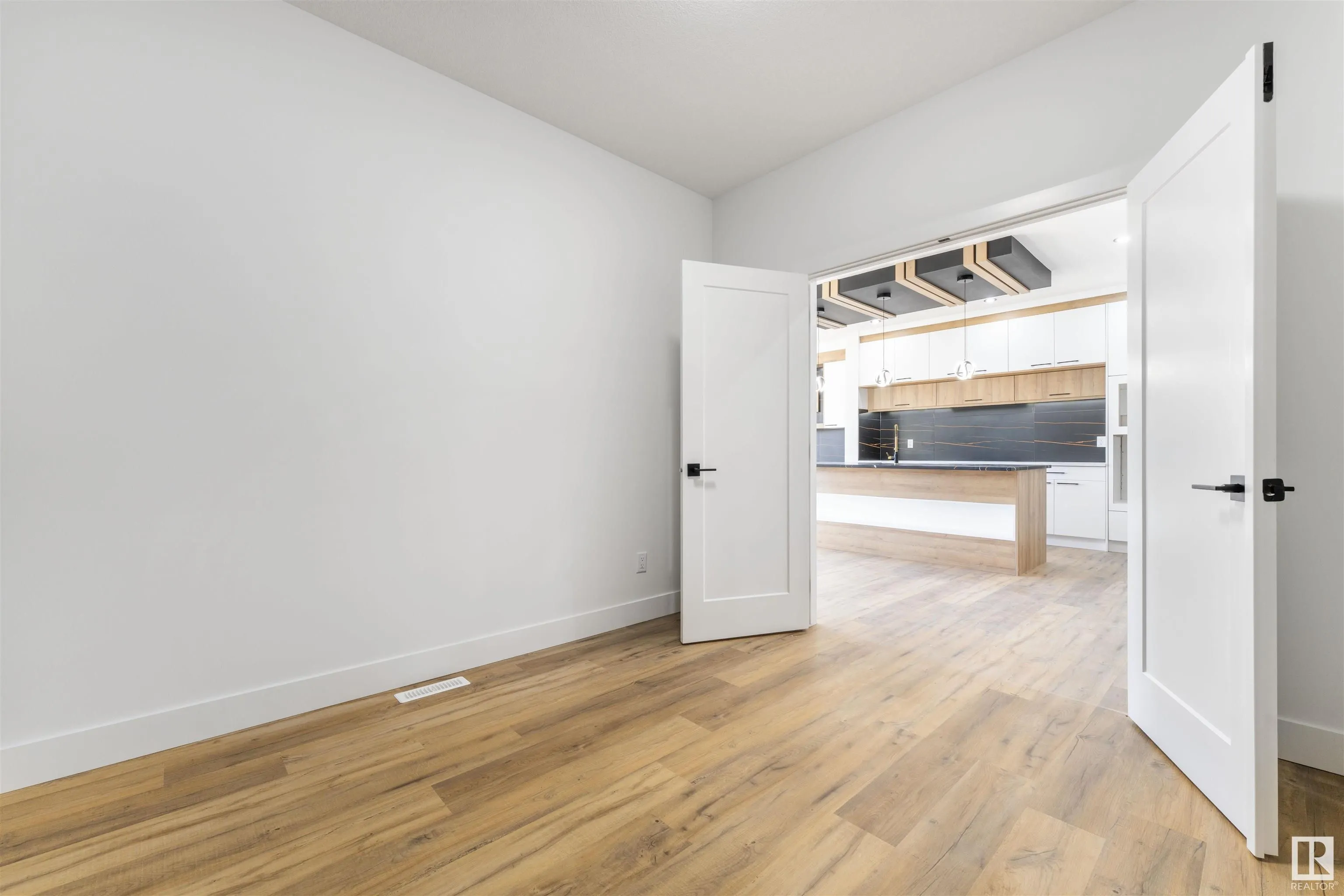 1780 WESTERRA Loop