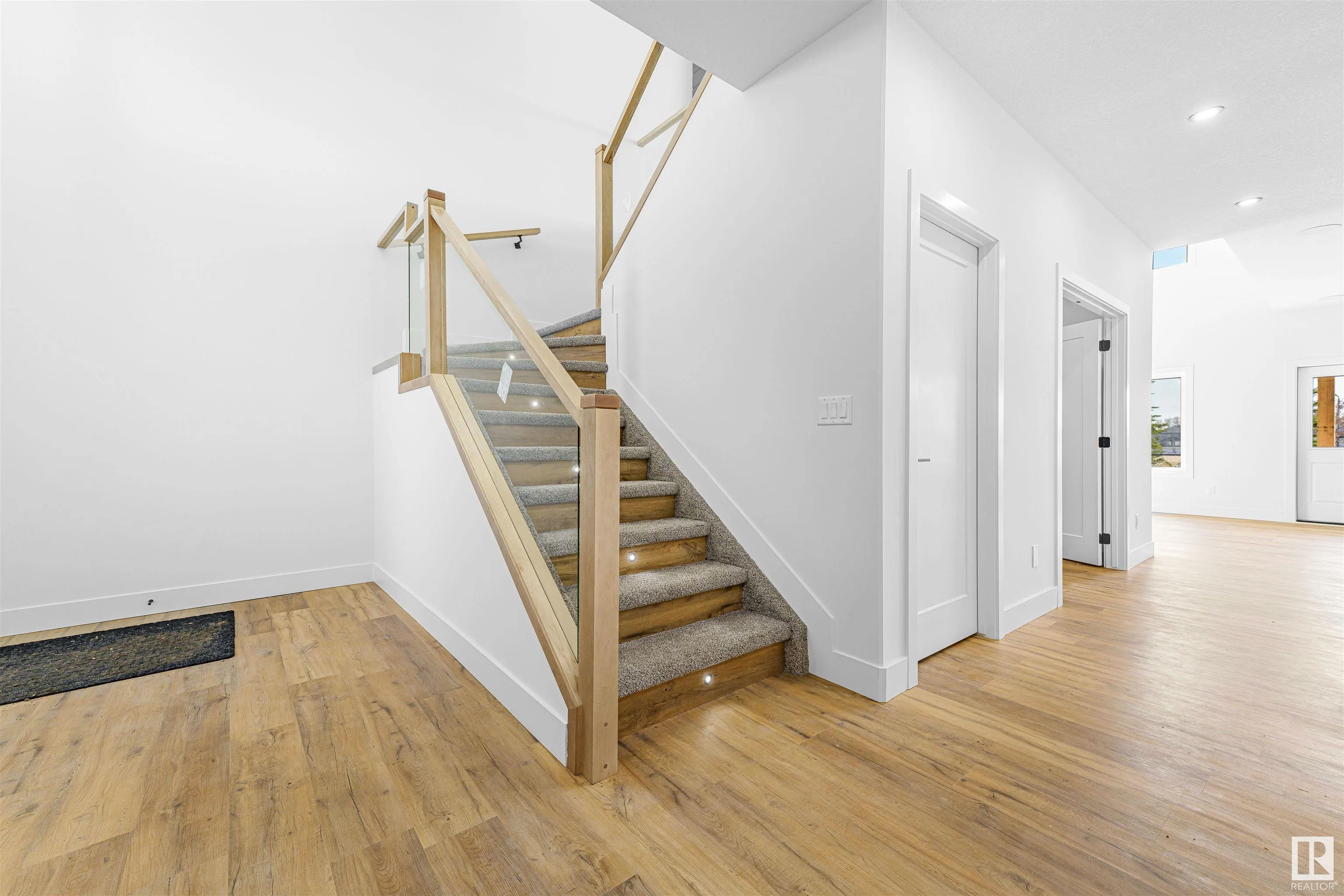 1780 WESTERRA Loop
