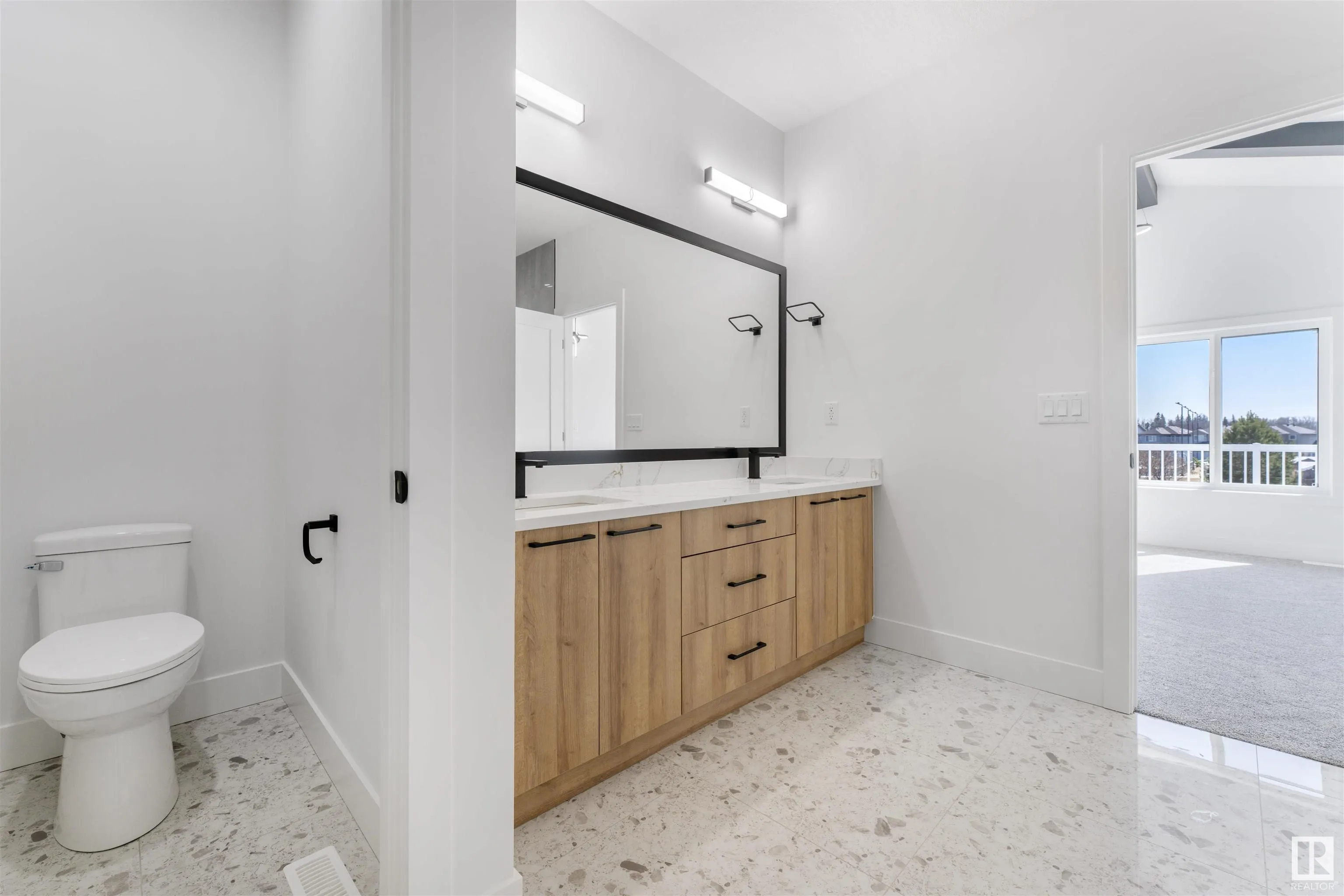 1780 WESTERRA Loop