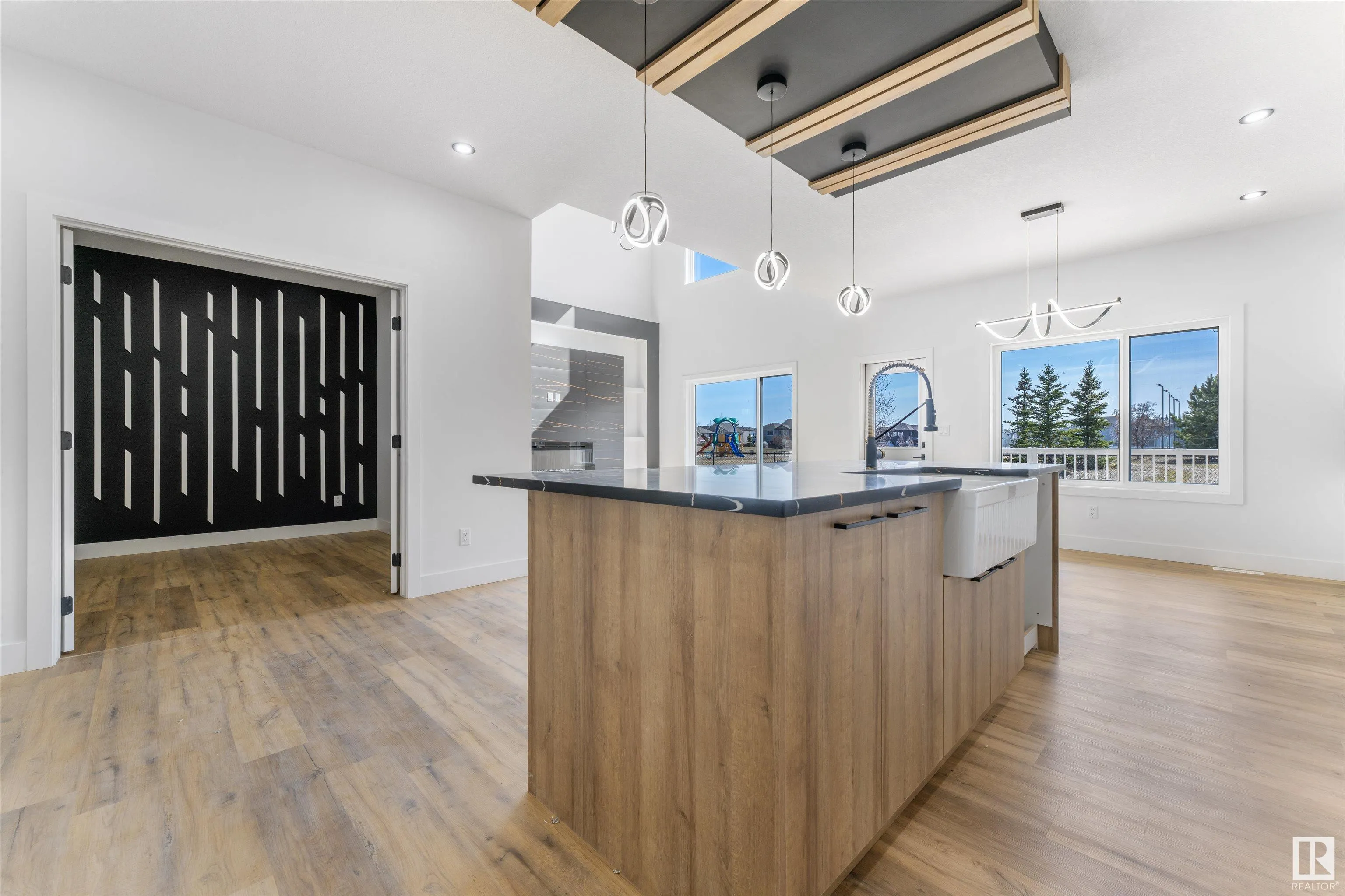 1780 WESTERRA Loop
