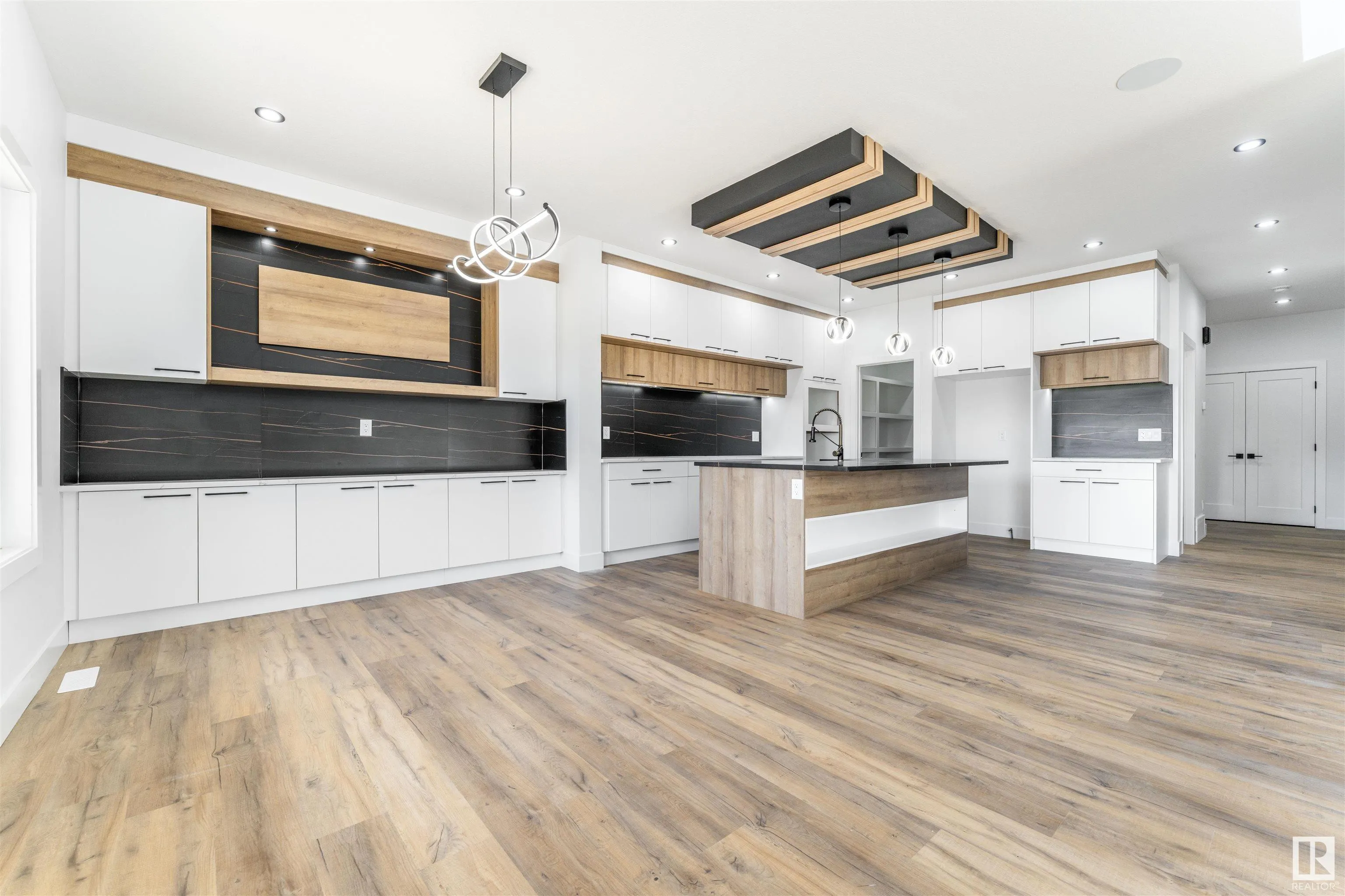 1780 WESTERRA Loop