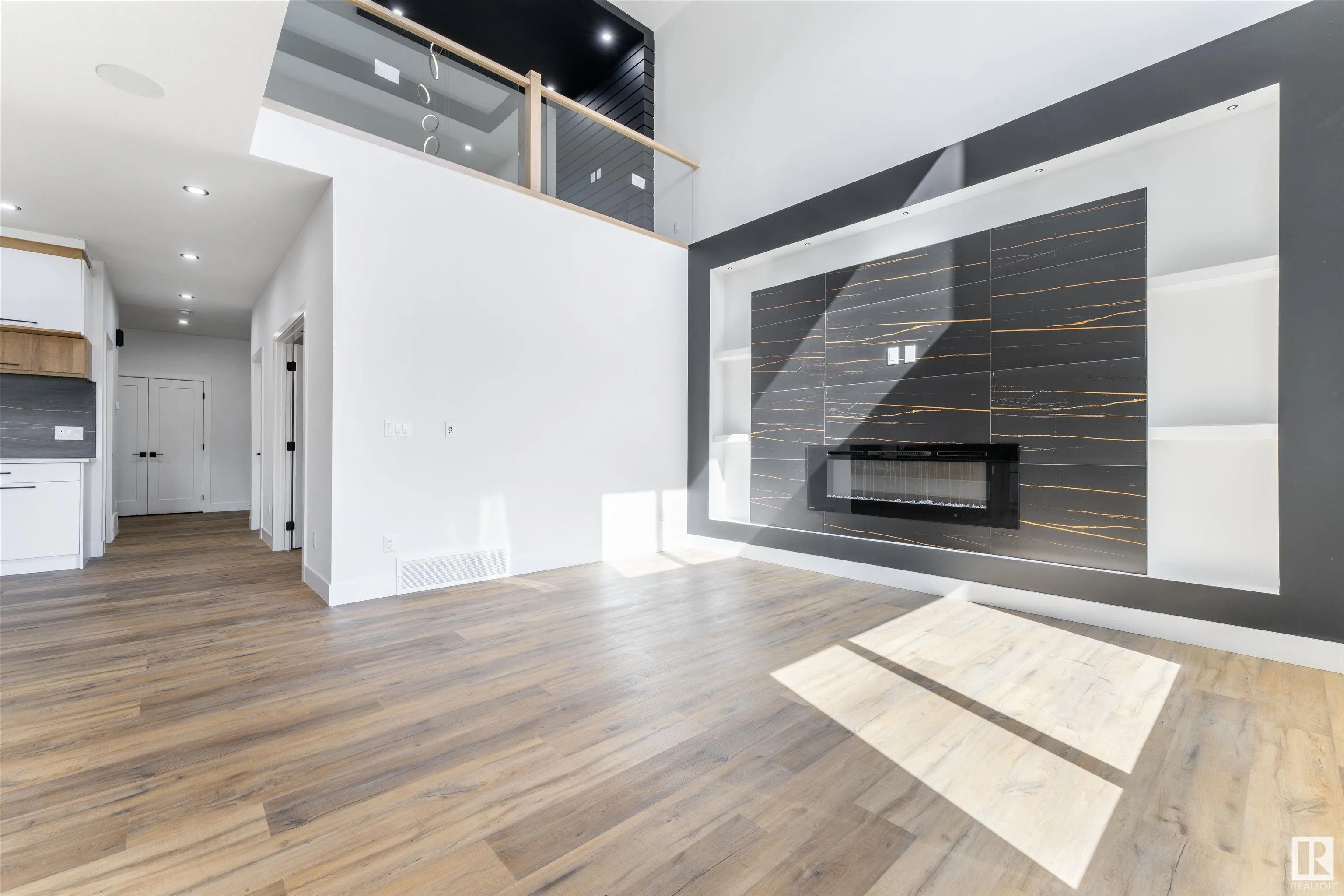 1780 WESTERRA Loop