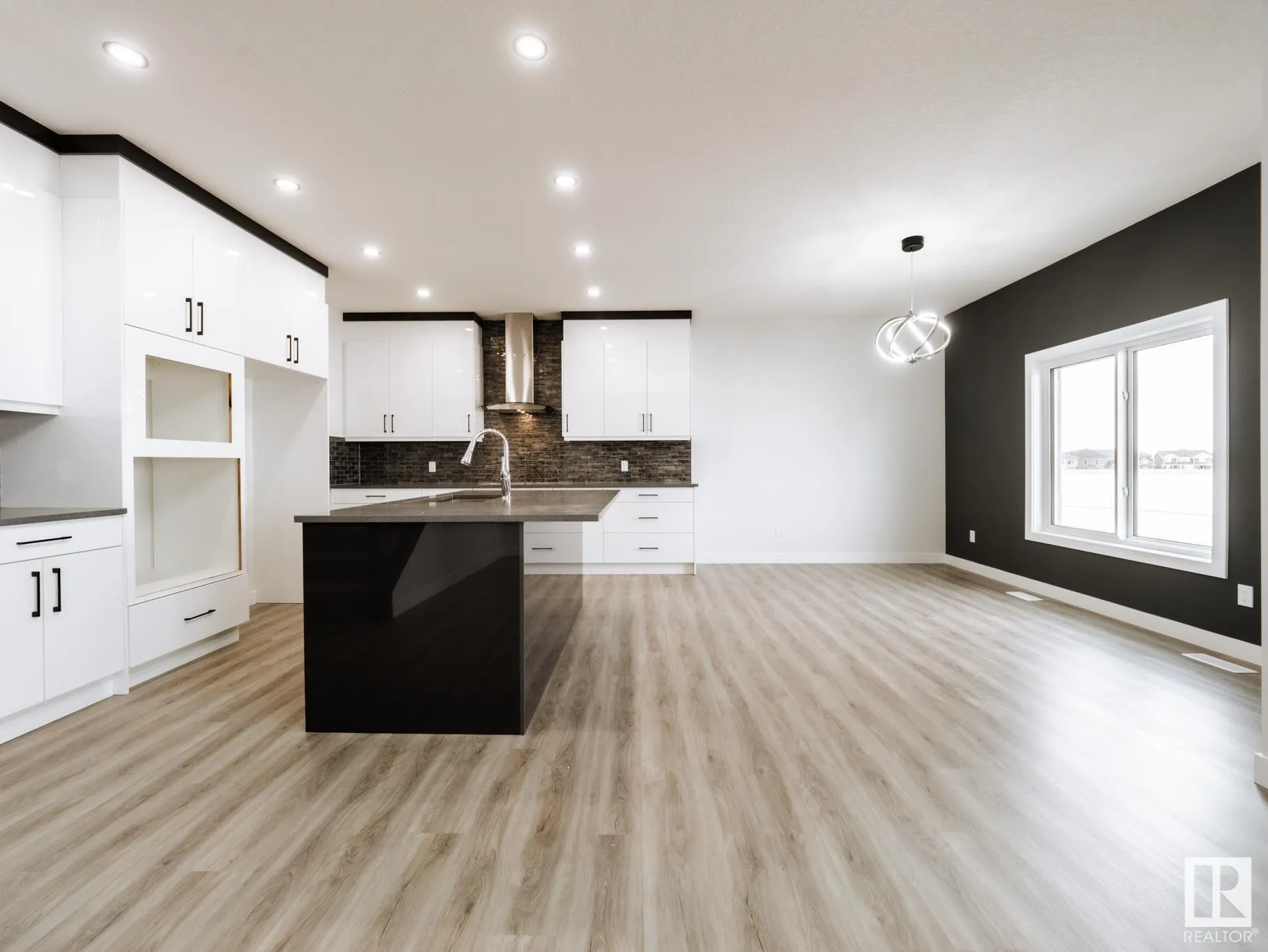 96 ELDRIDGE POINT