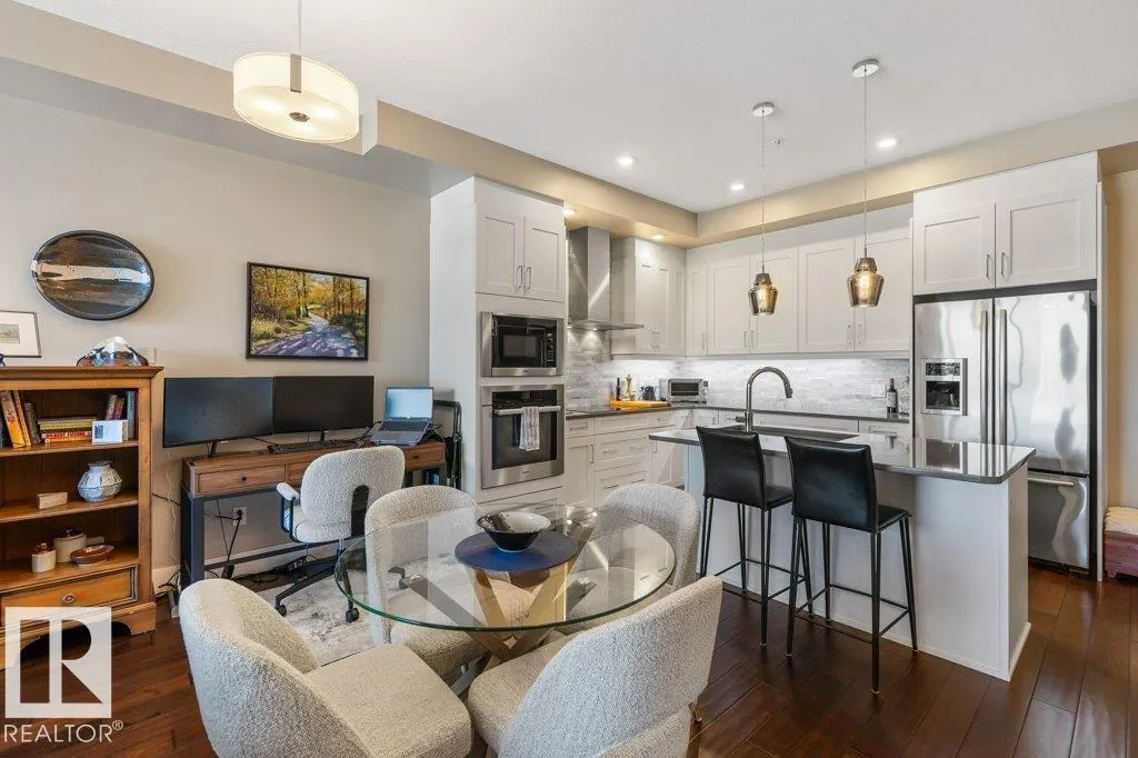 200 BELLEROSE Drive