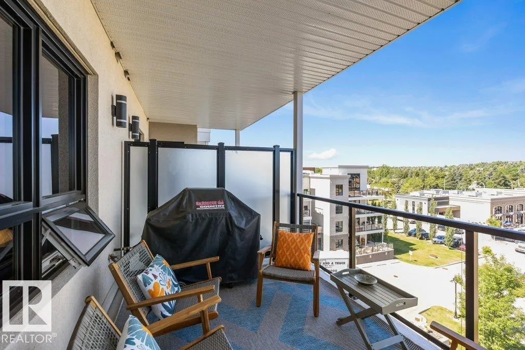 200 BELLEROSE Drive