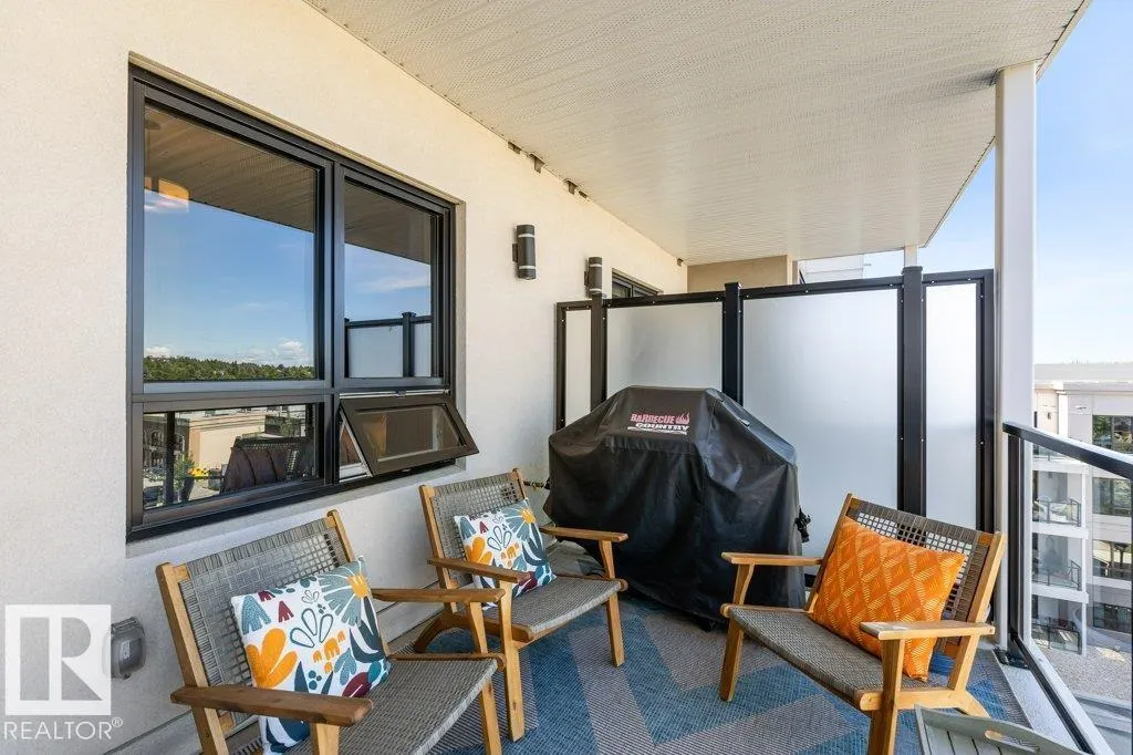 200 BELLEROSE Drive