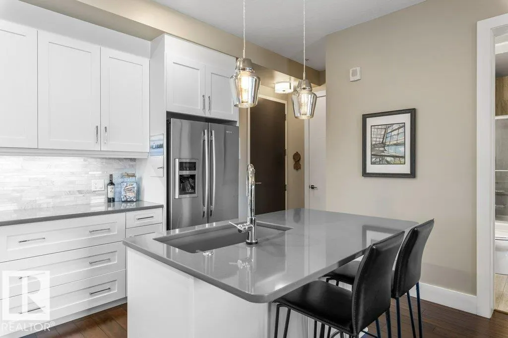 200 BELLEROSE Drive
