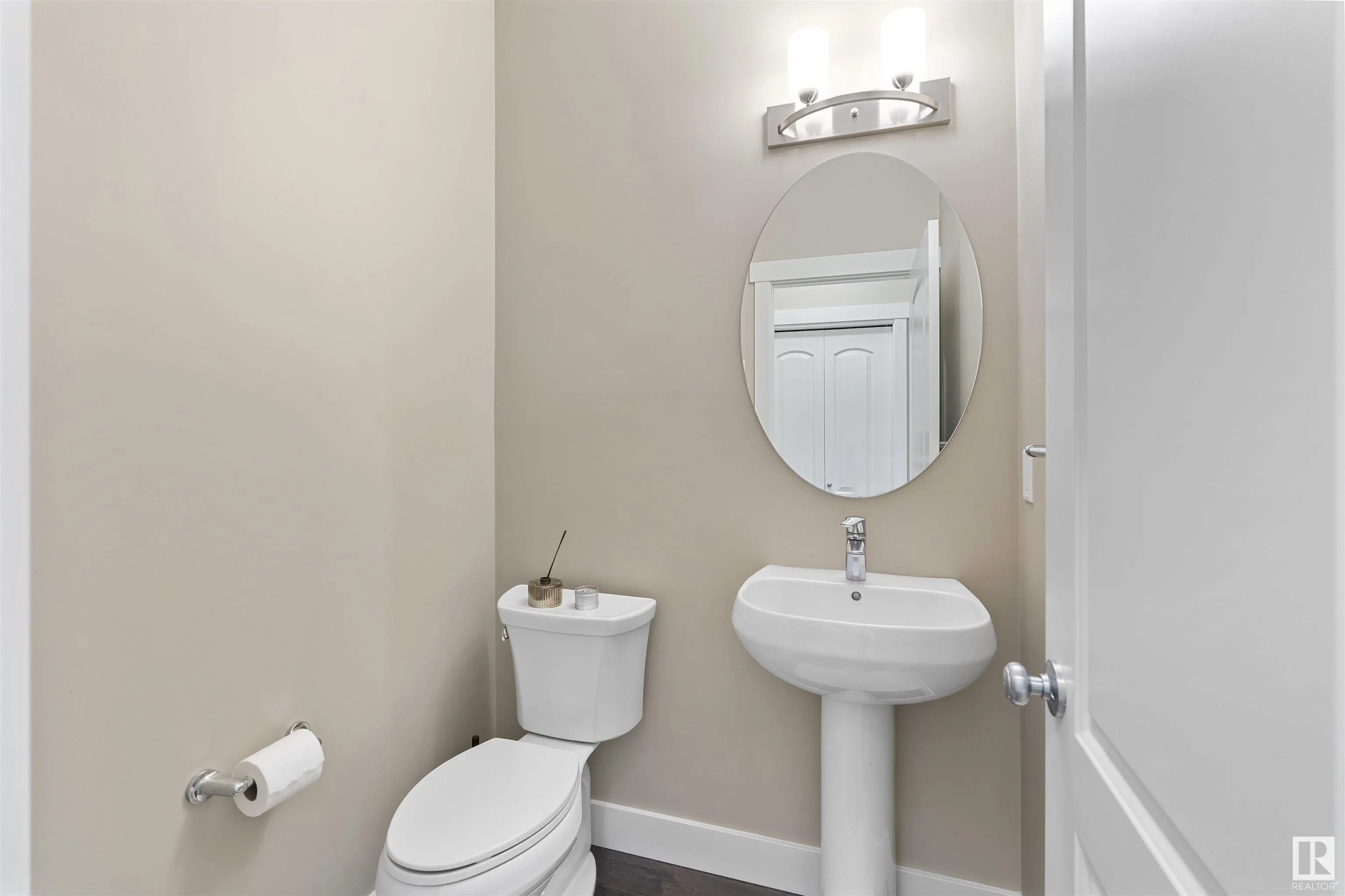 3411 PARKER Loop