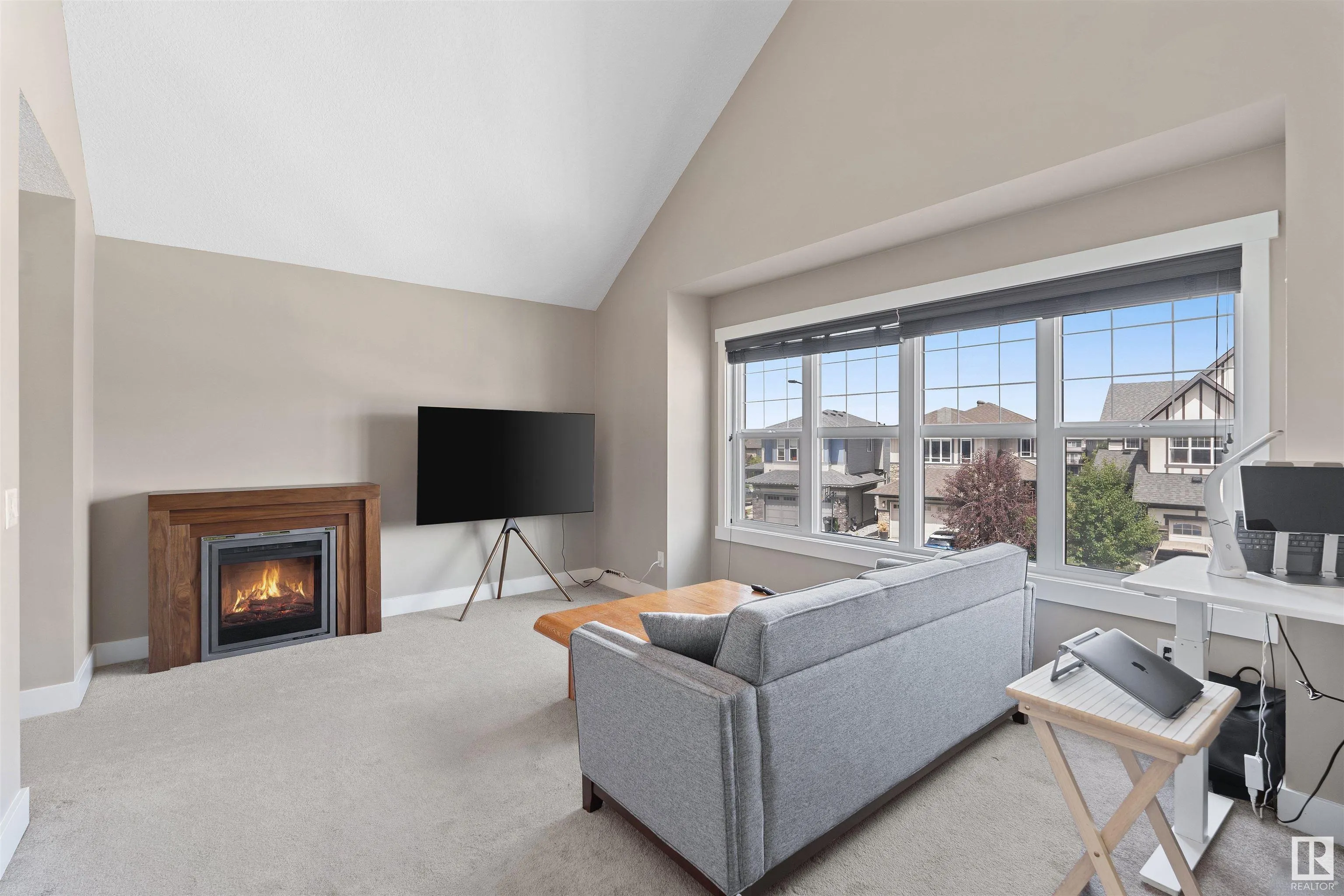 3411 PARKER Loop