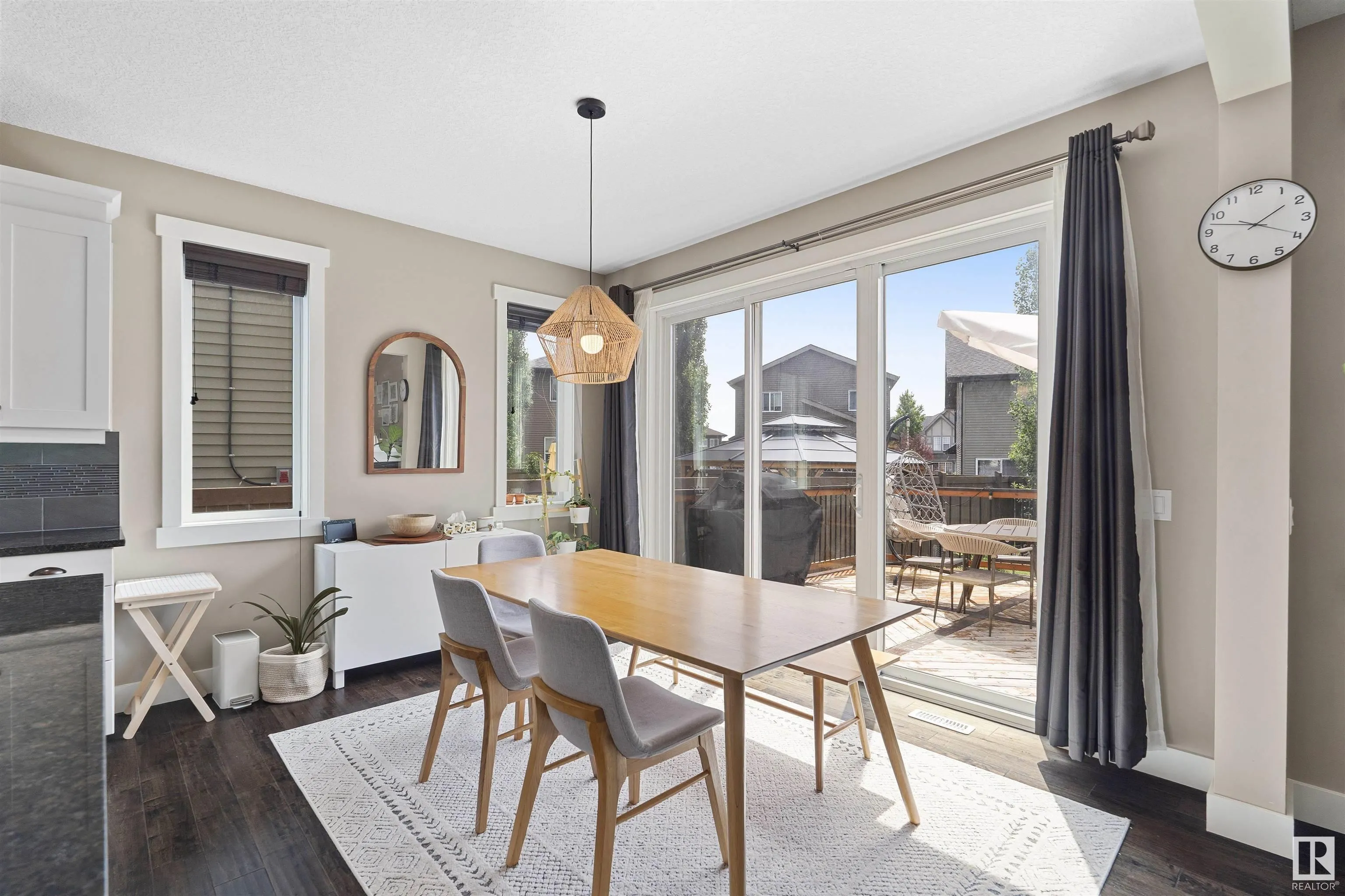 3411 PARKER Loop