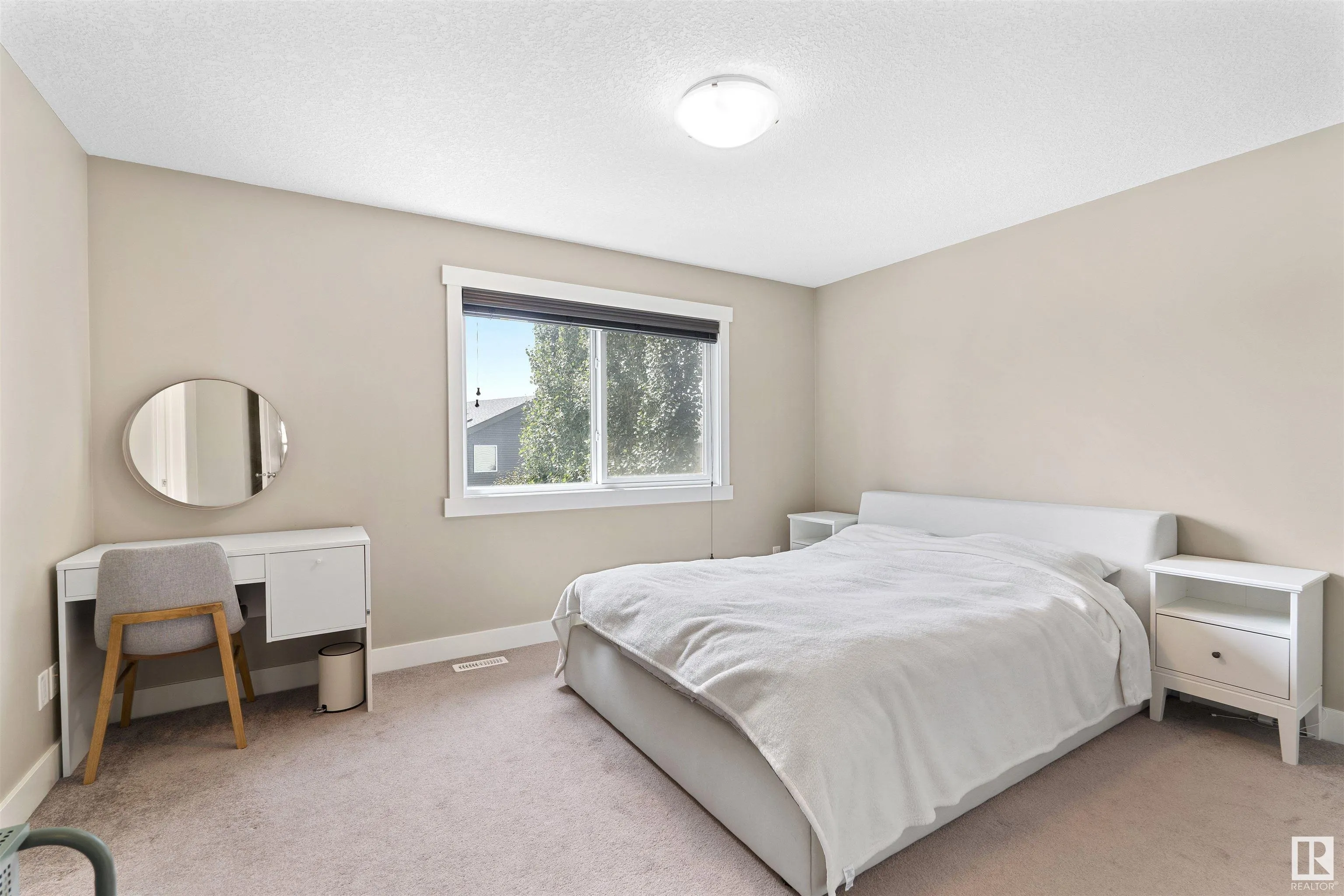 3411 PARKER Loop
