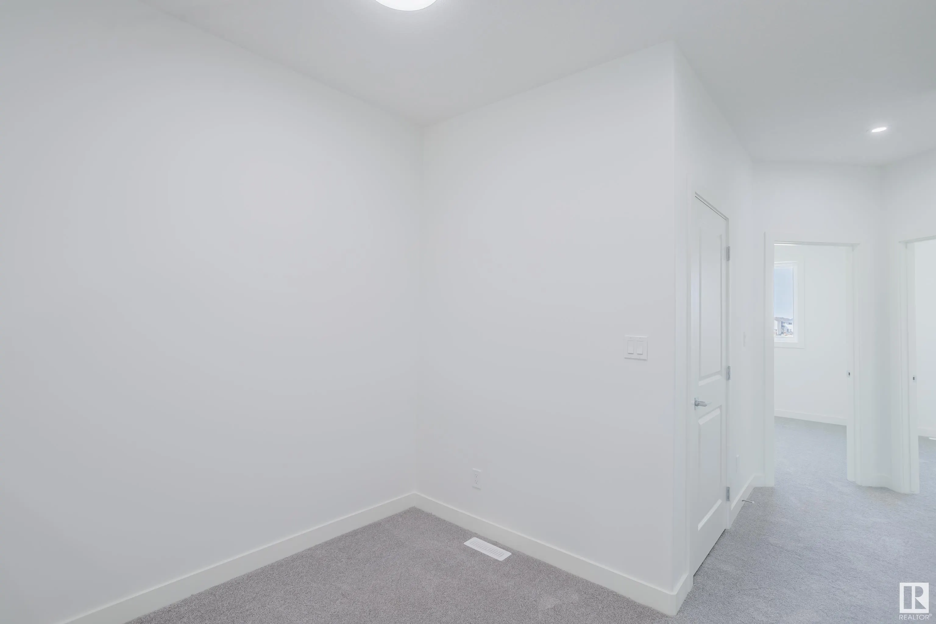 263 Munn Way