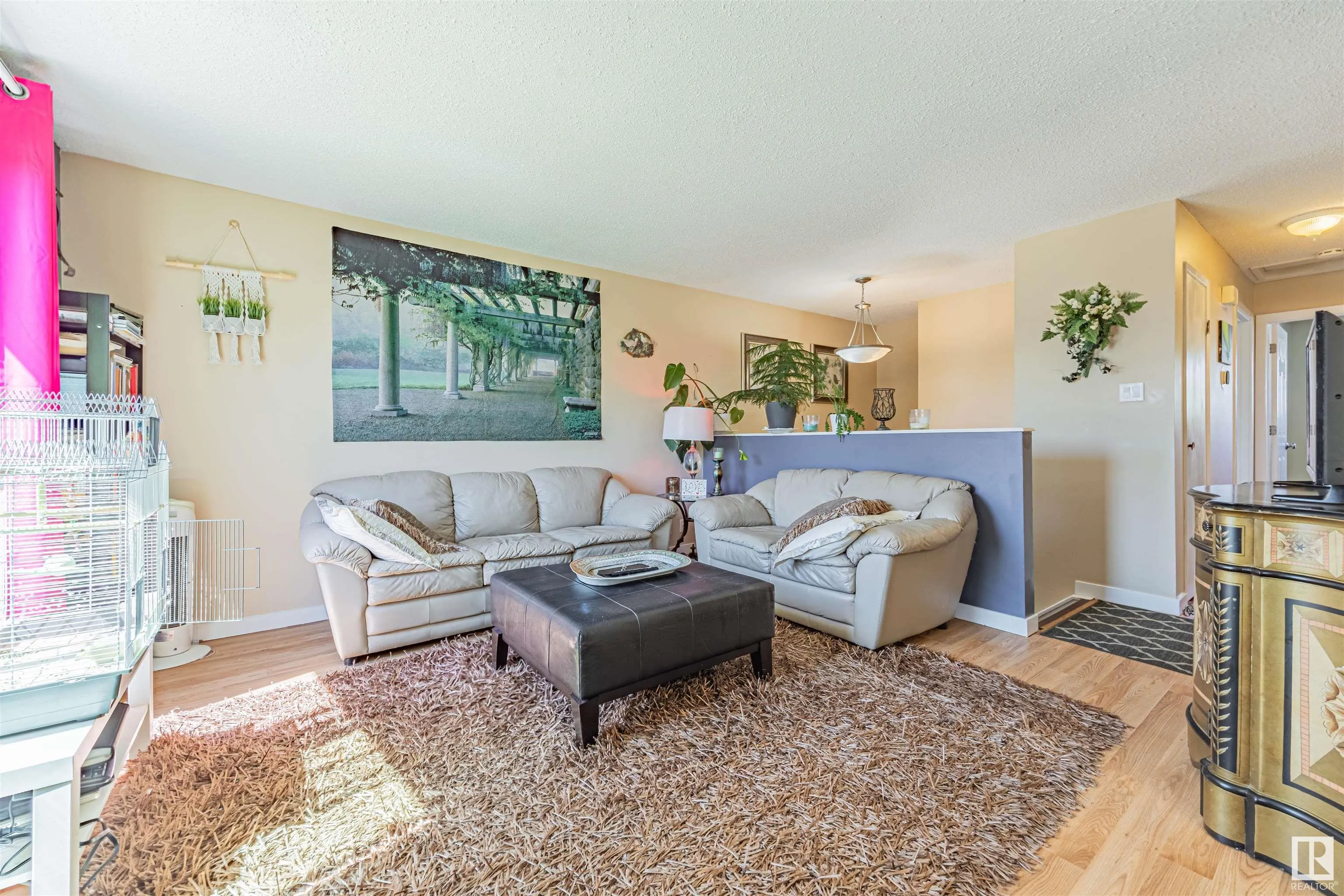 296 KNOTTWOOD North Road
