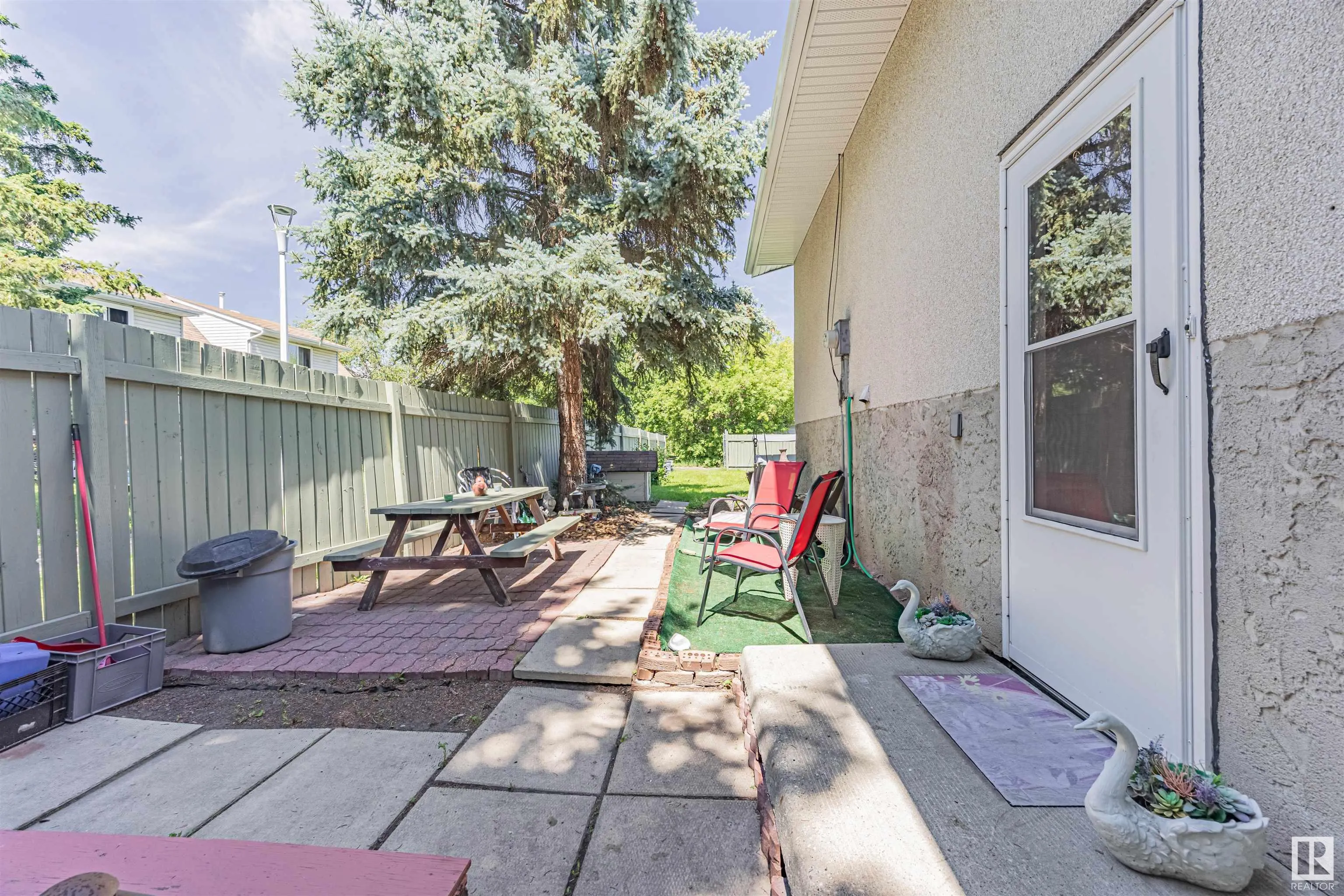 296 KNOTTWOOD North Road