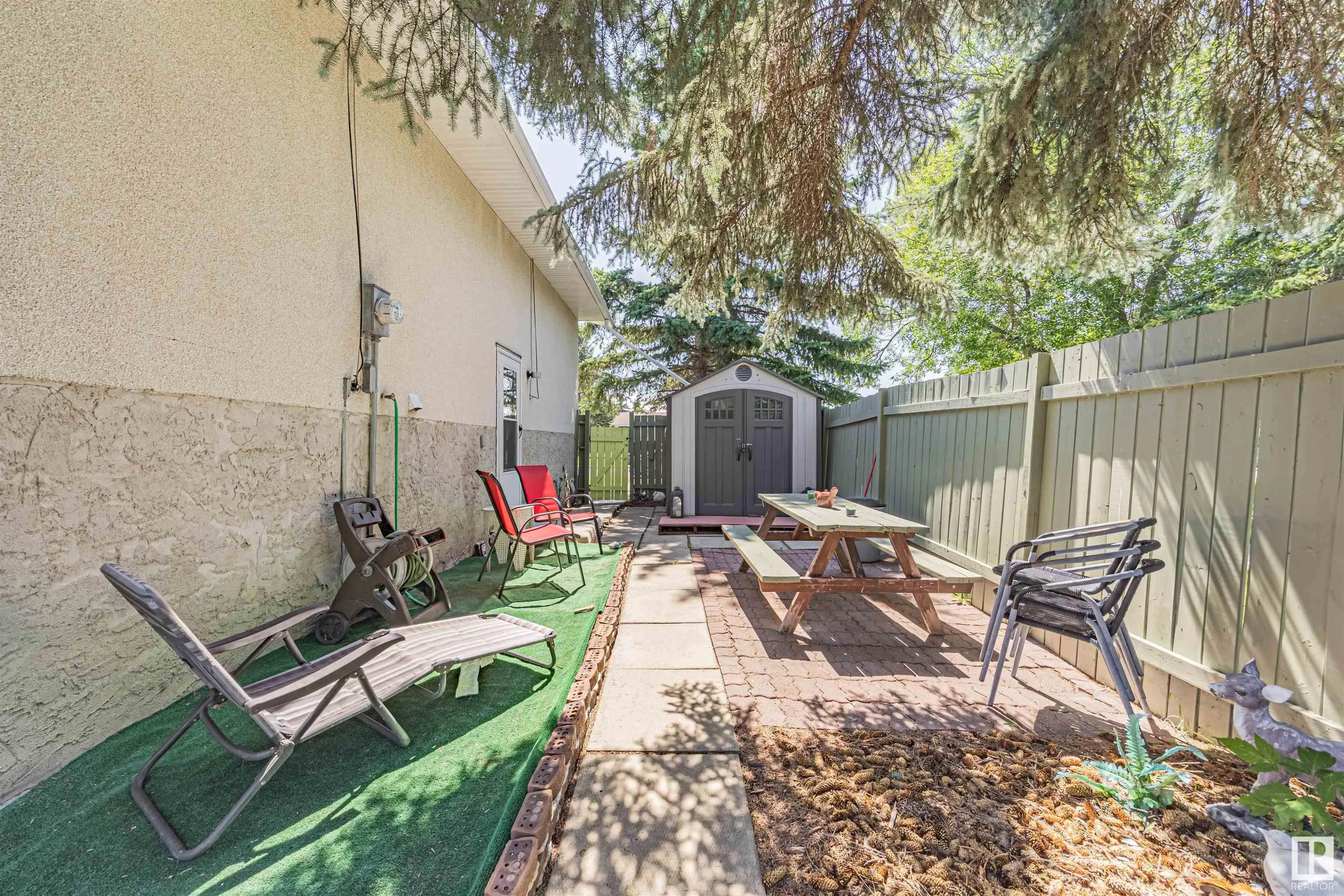 296 KNOTTWOOD North Road