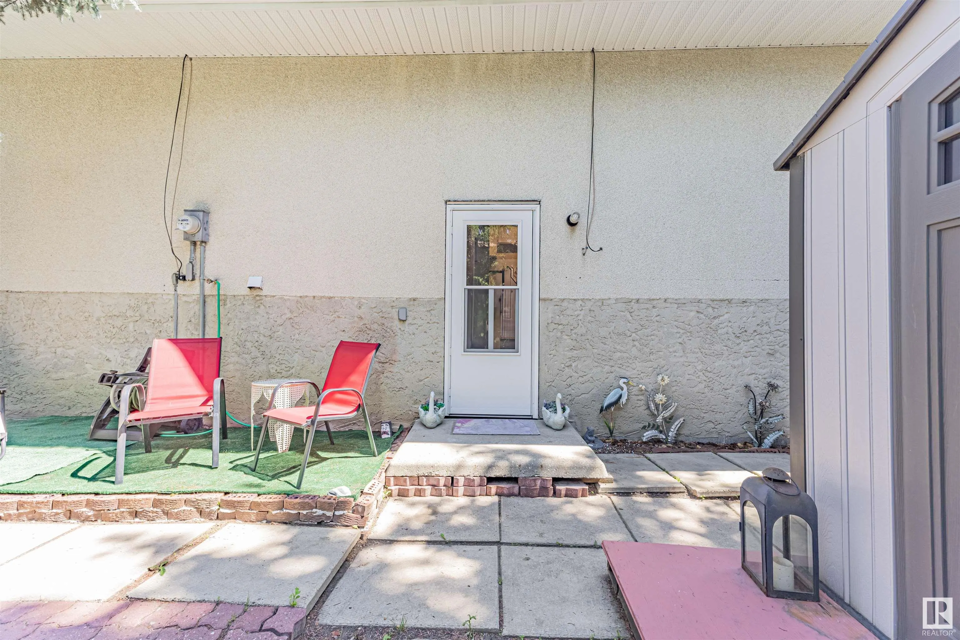 296 KNOTTWOOD North Road