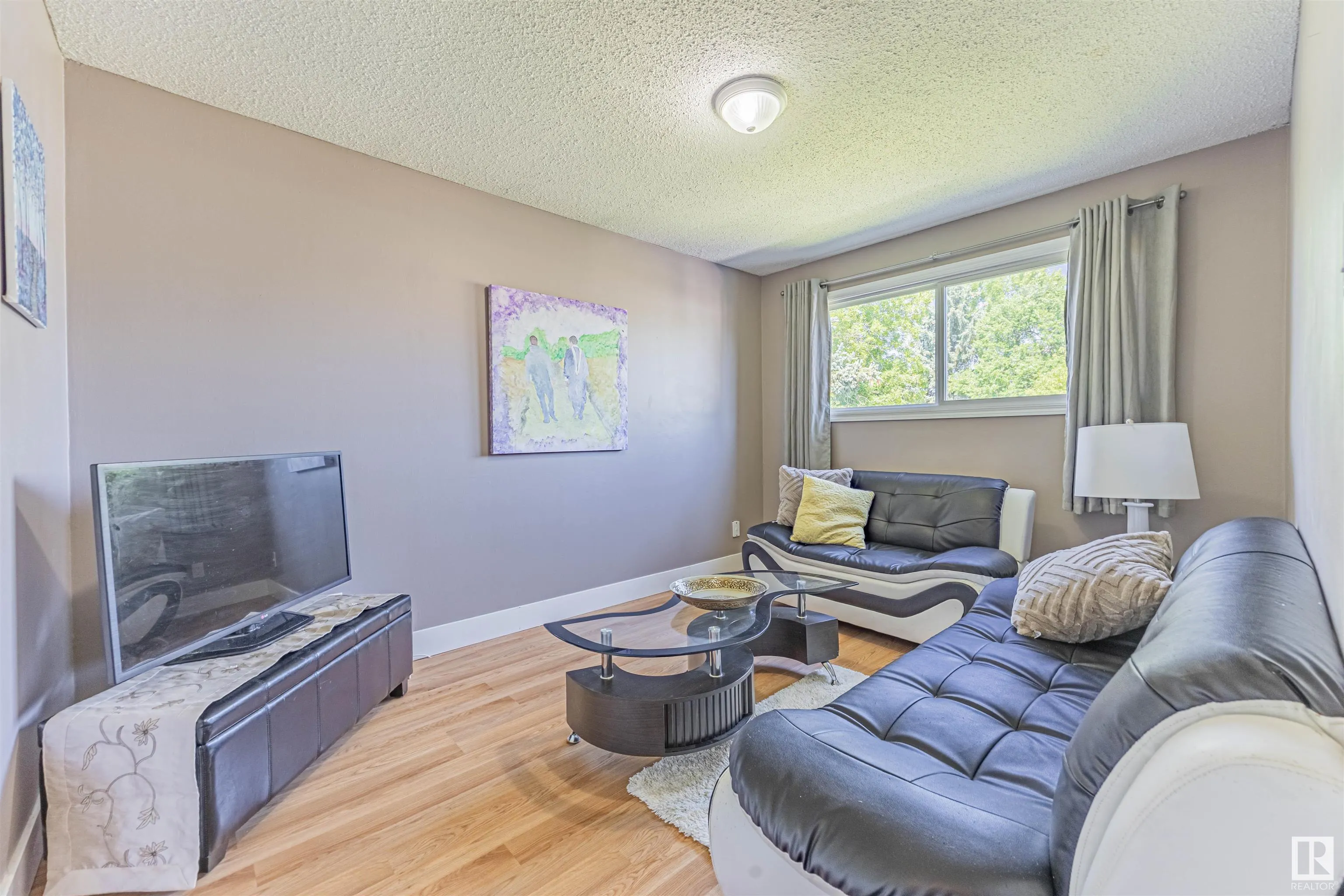 296 KNOTTWOOD North Road