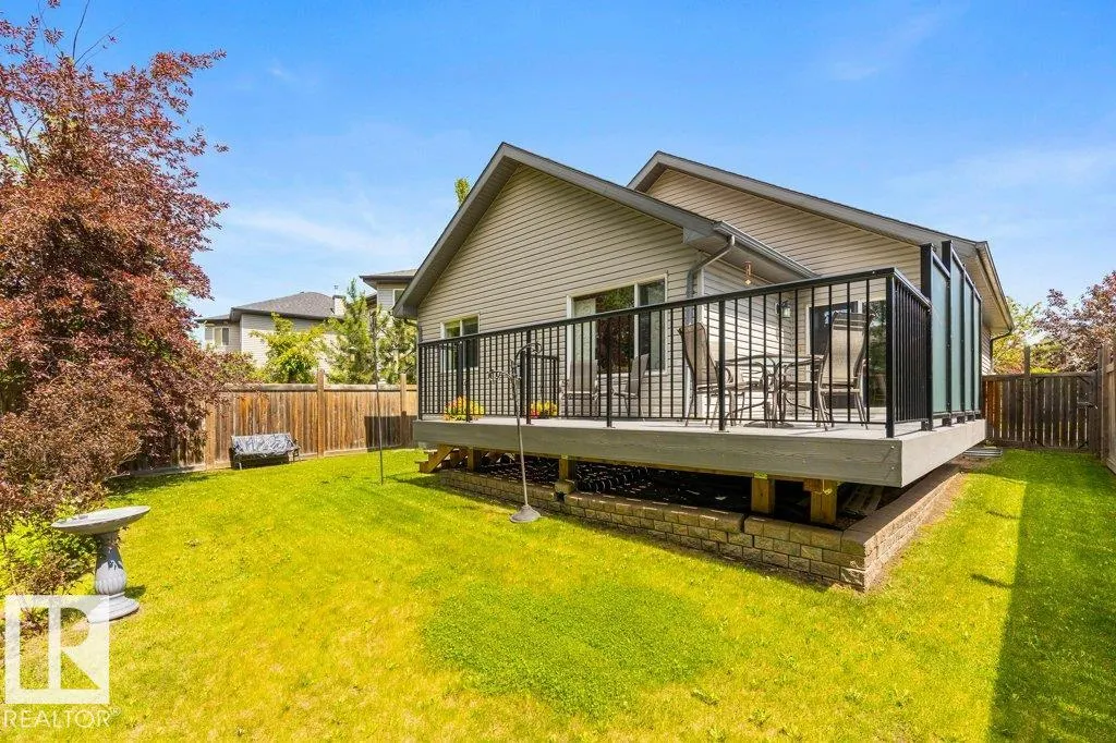 17 EVERWOOD Close