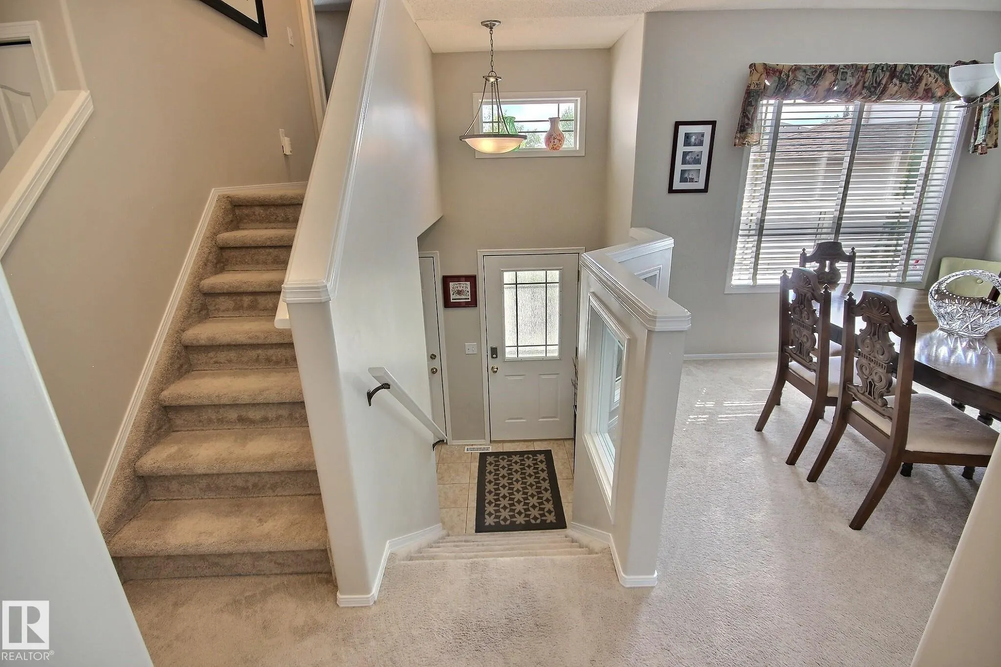 428 RAINBOW Crescent