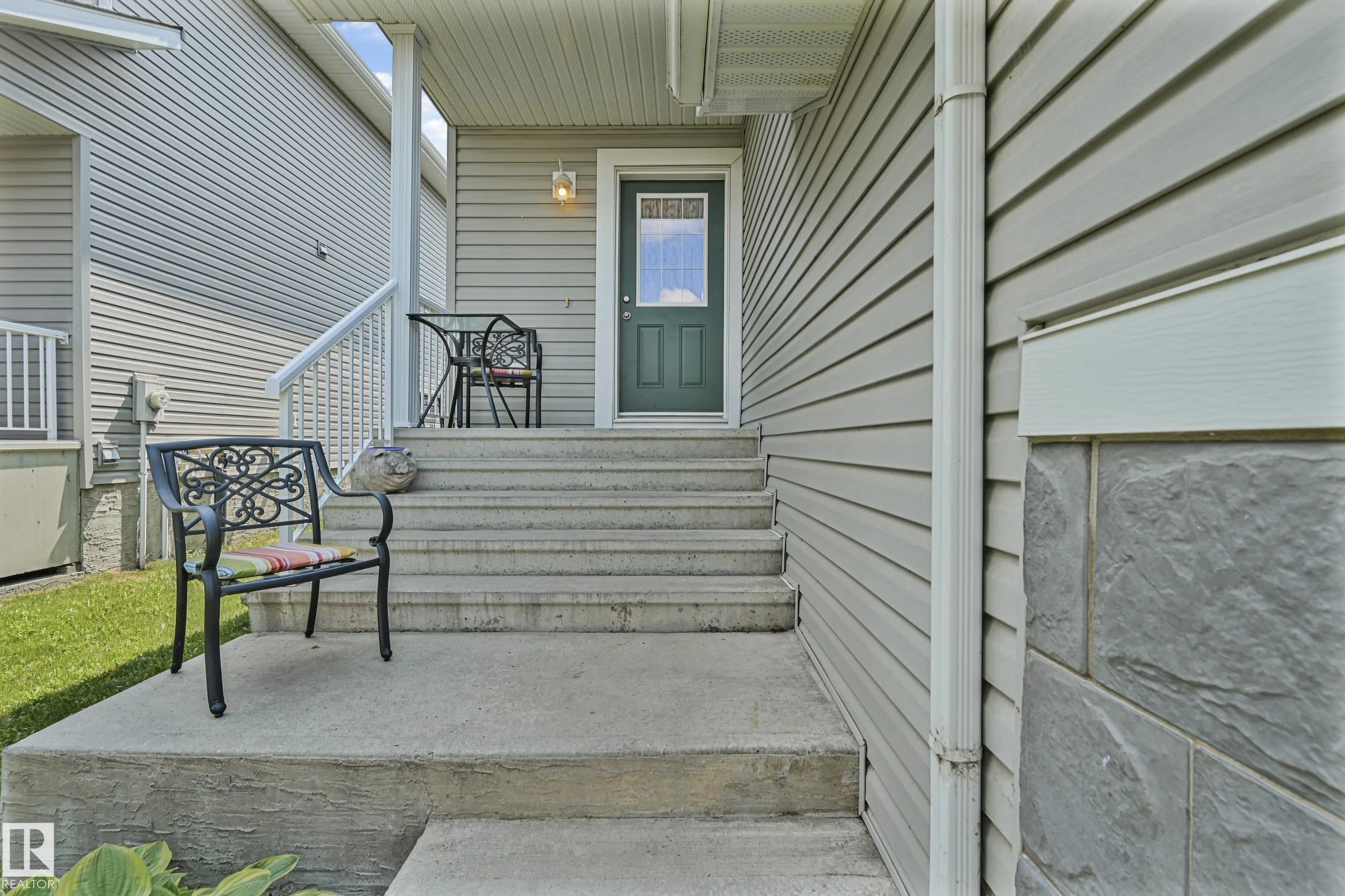 85 KEYSTONE Crescent