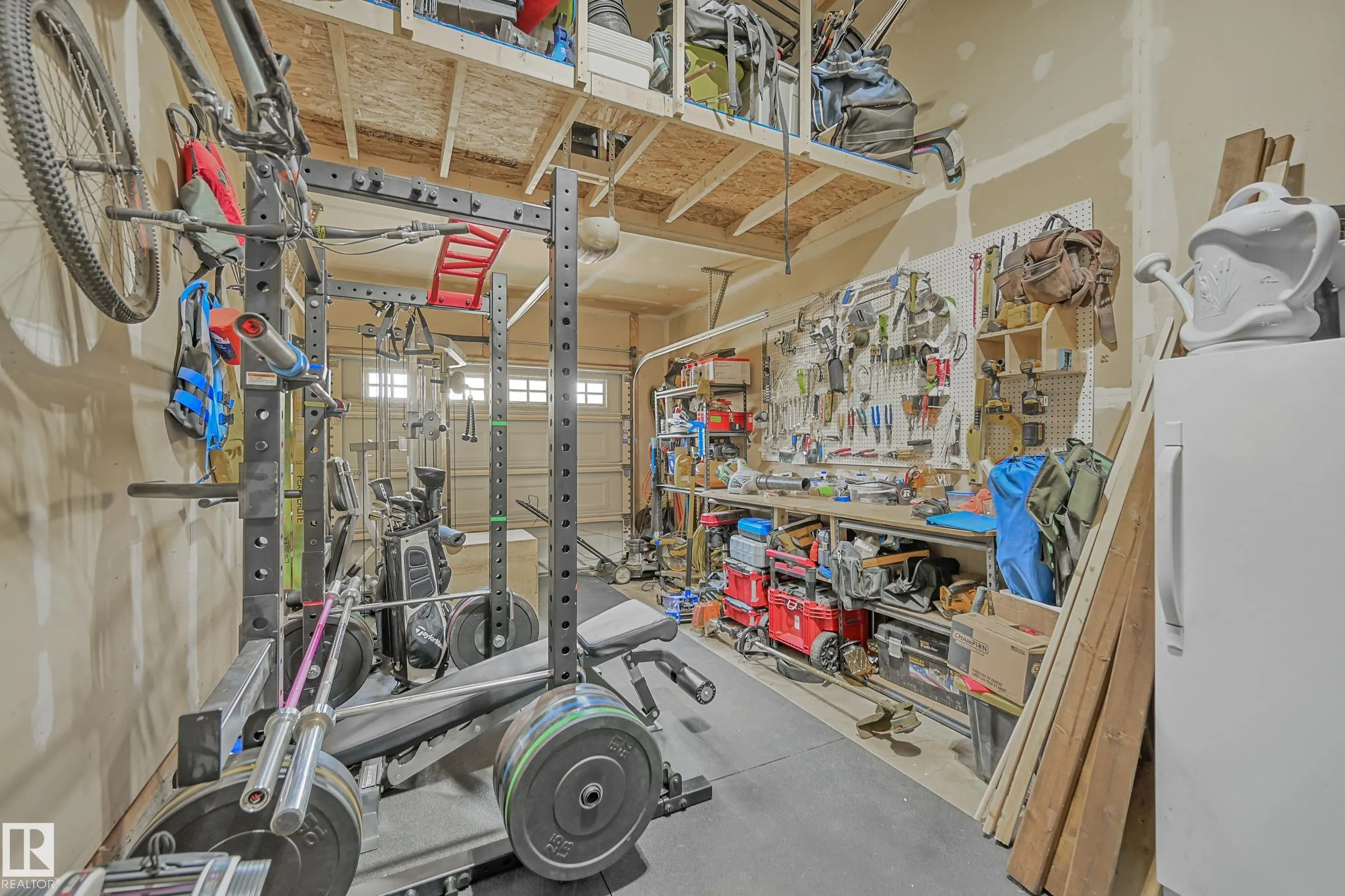 85 KEYSTONE Crescent