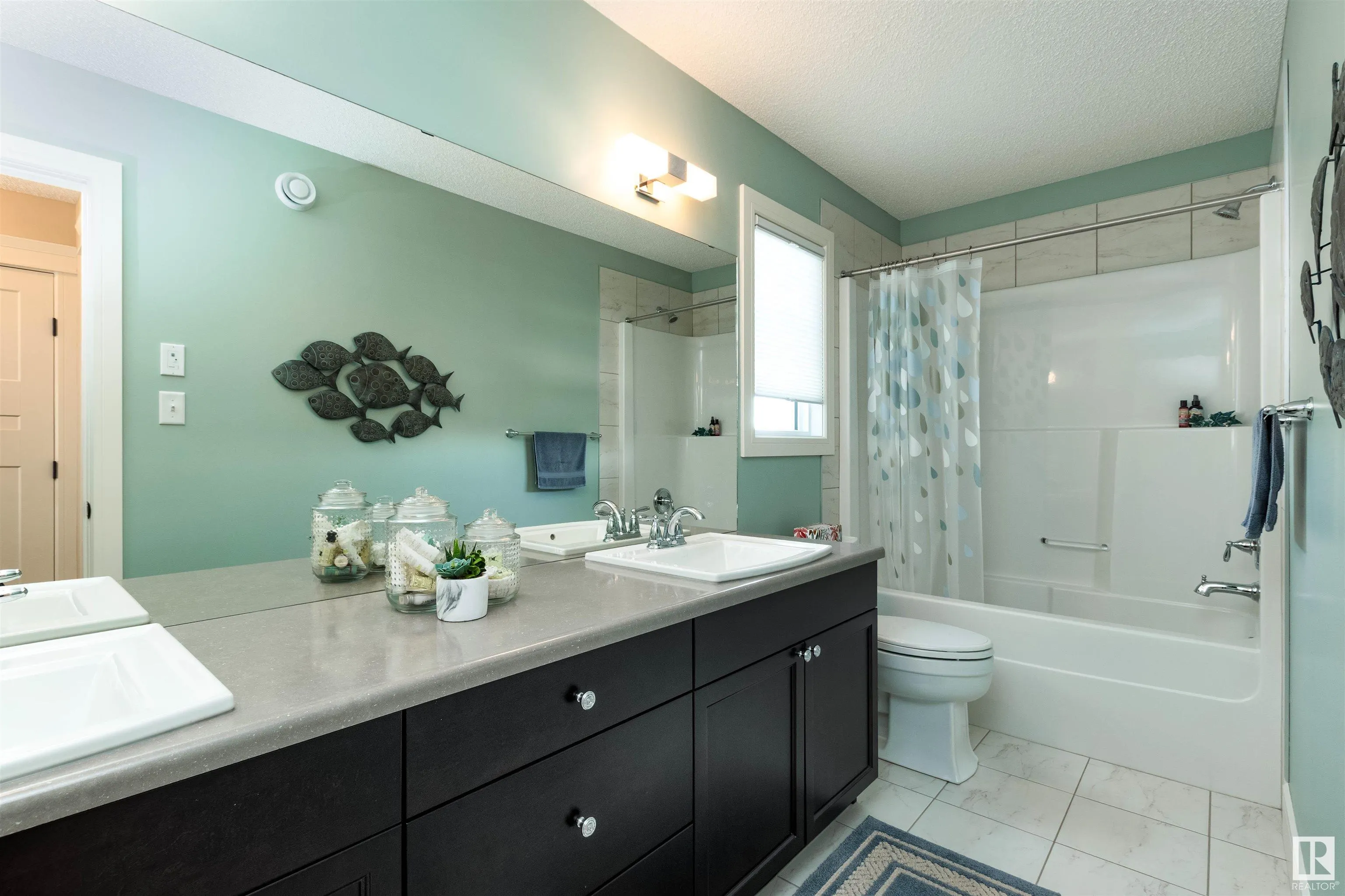 3687 WESTCLIFF Way