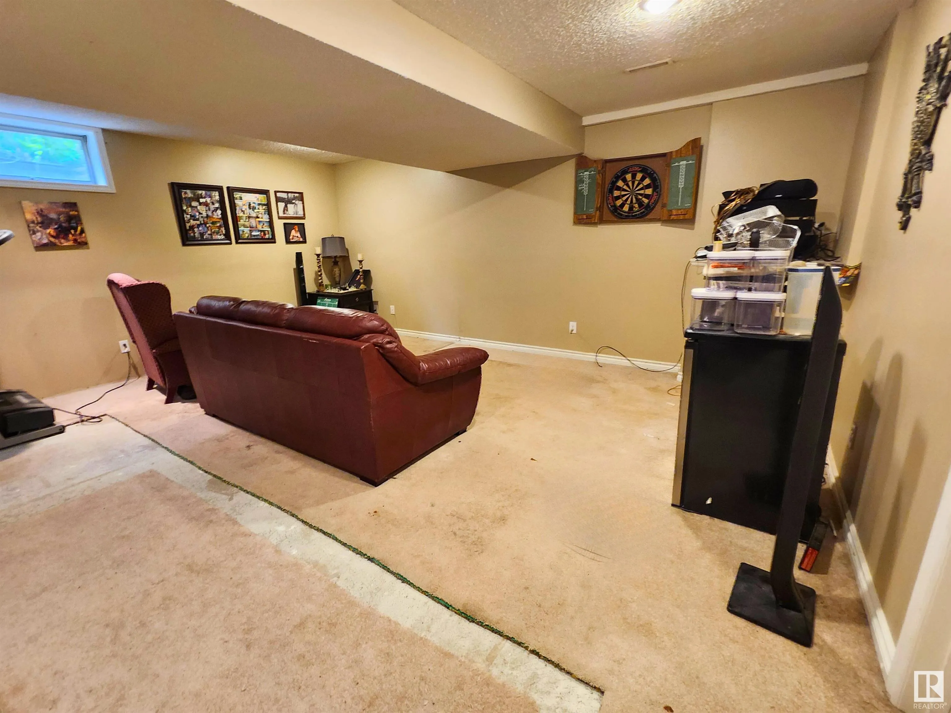 16 RAVEN Drive