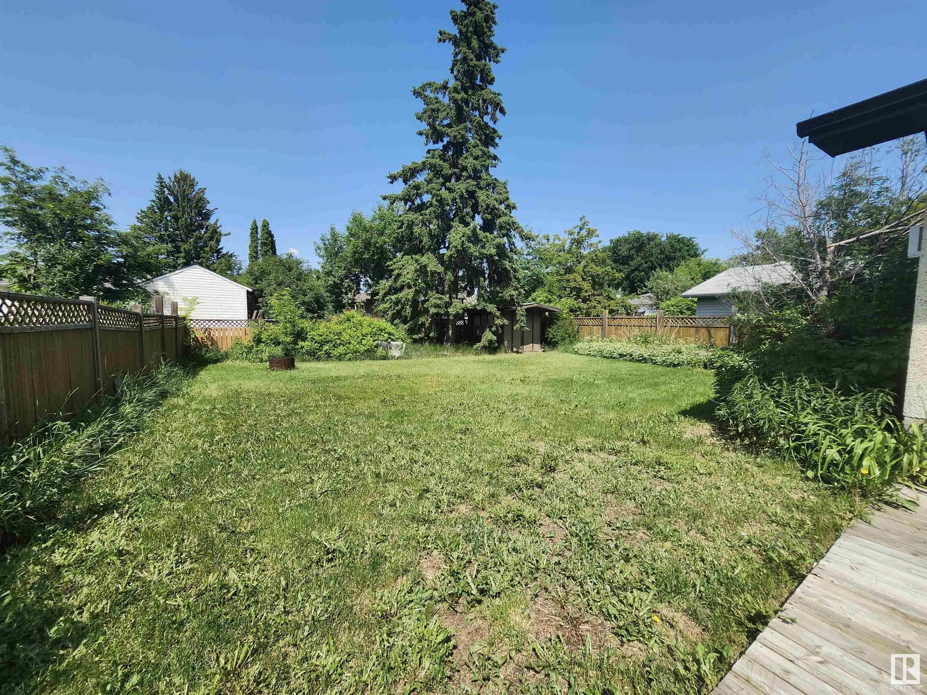 16 RAVEN Drive
