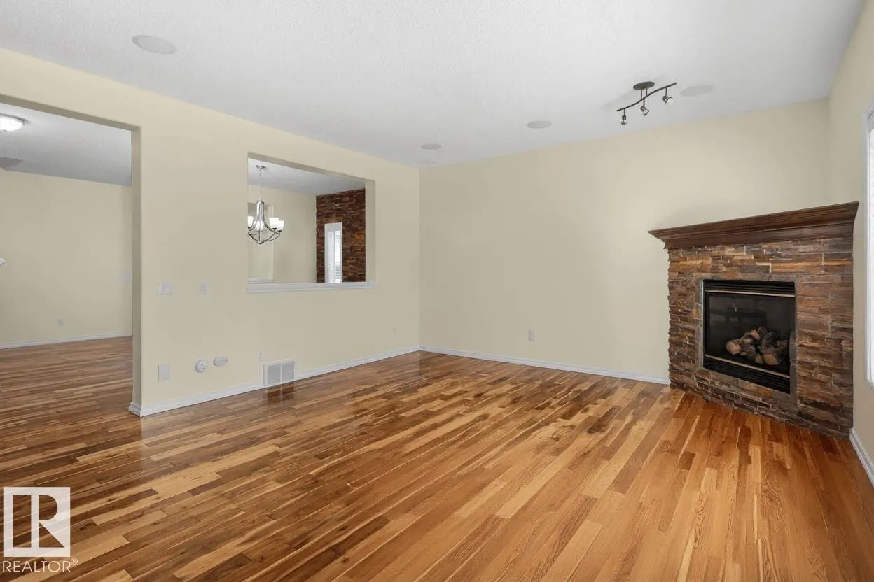 55 NORTH RIDGE Drive