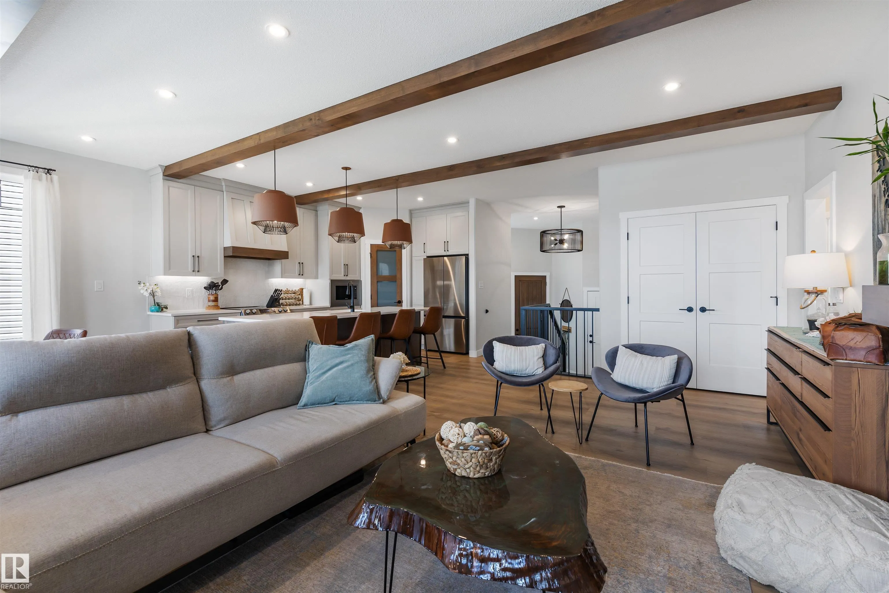 118 LILAC Close