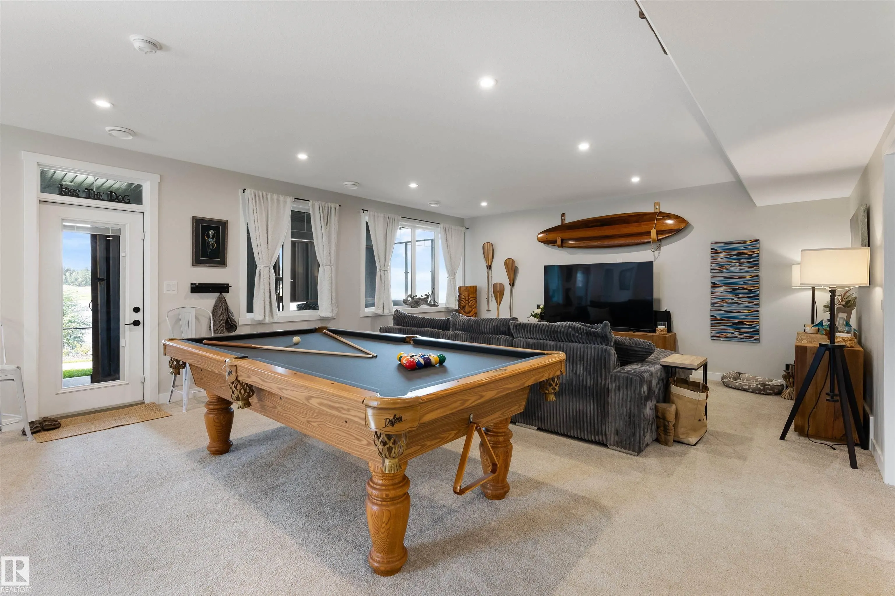 118 LILAC Close