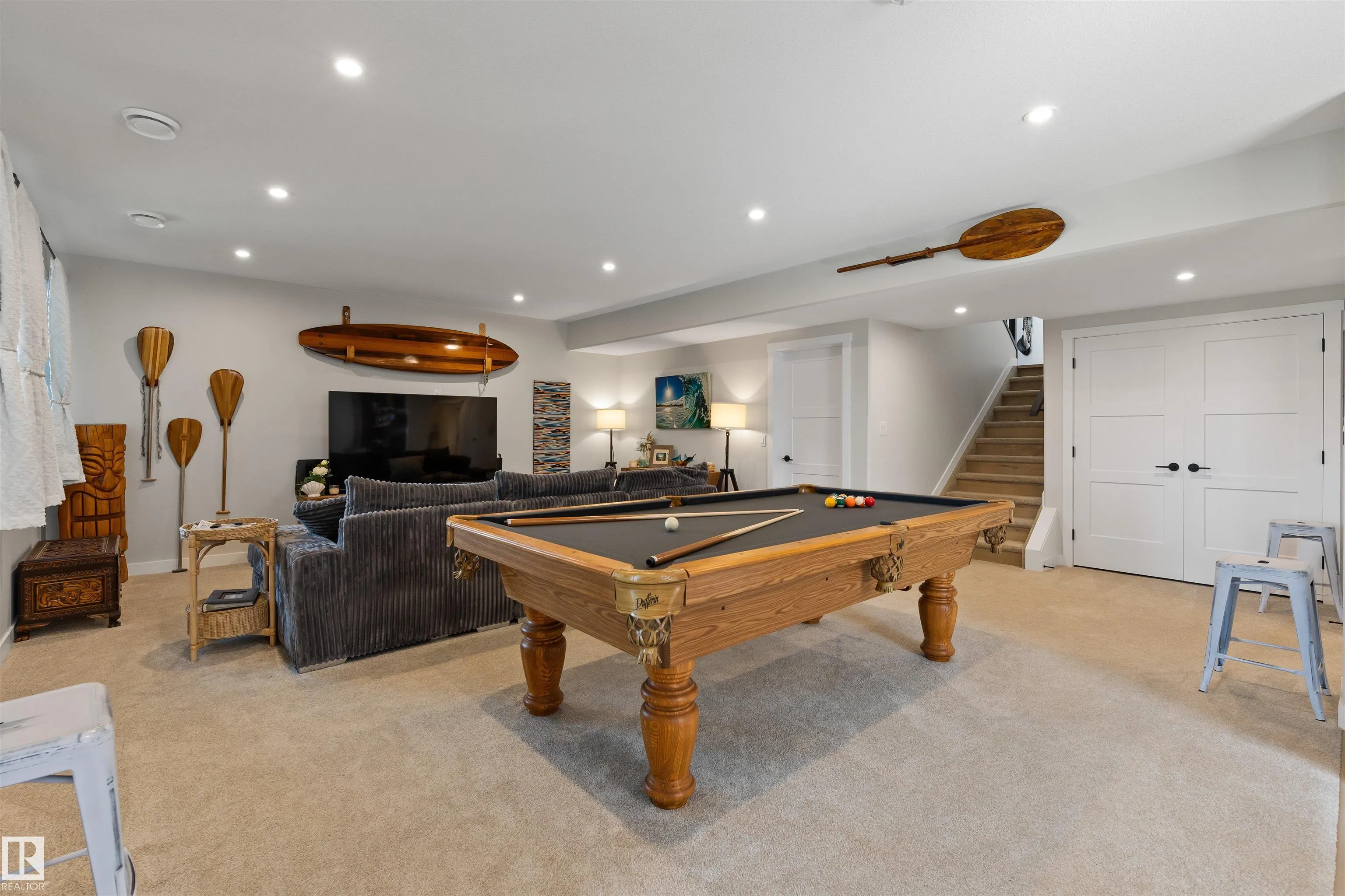 118 LILAC Close