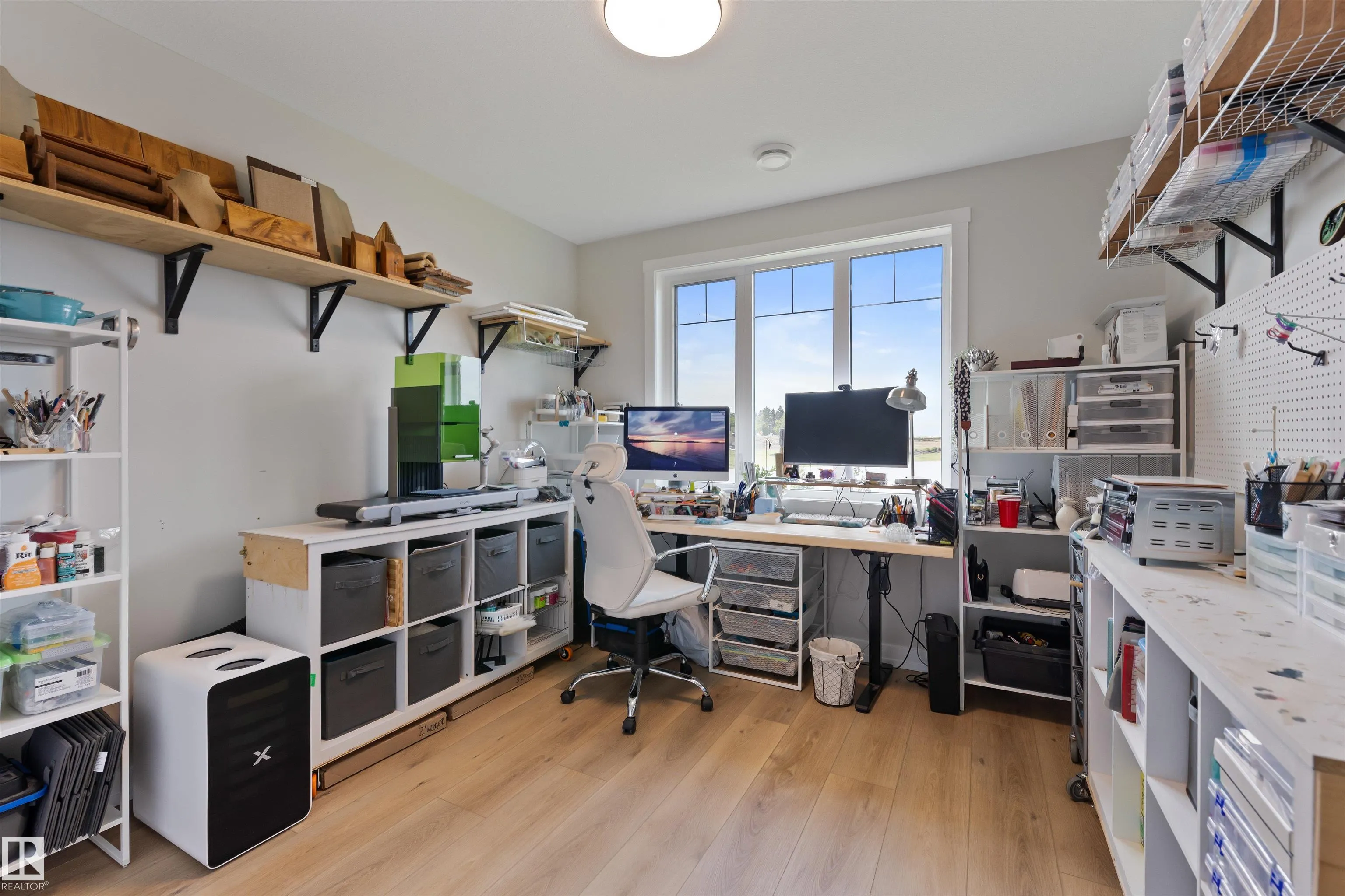118 LILAC Close