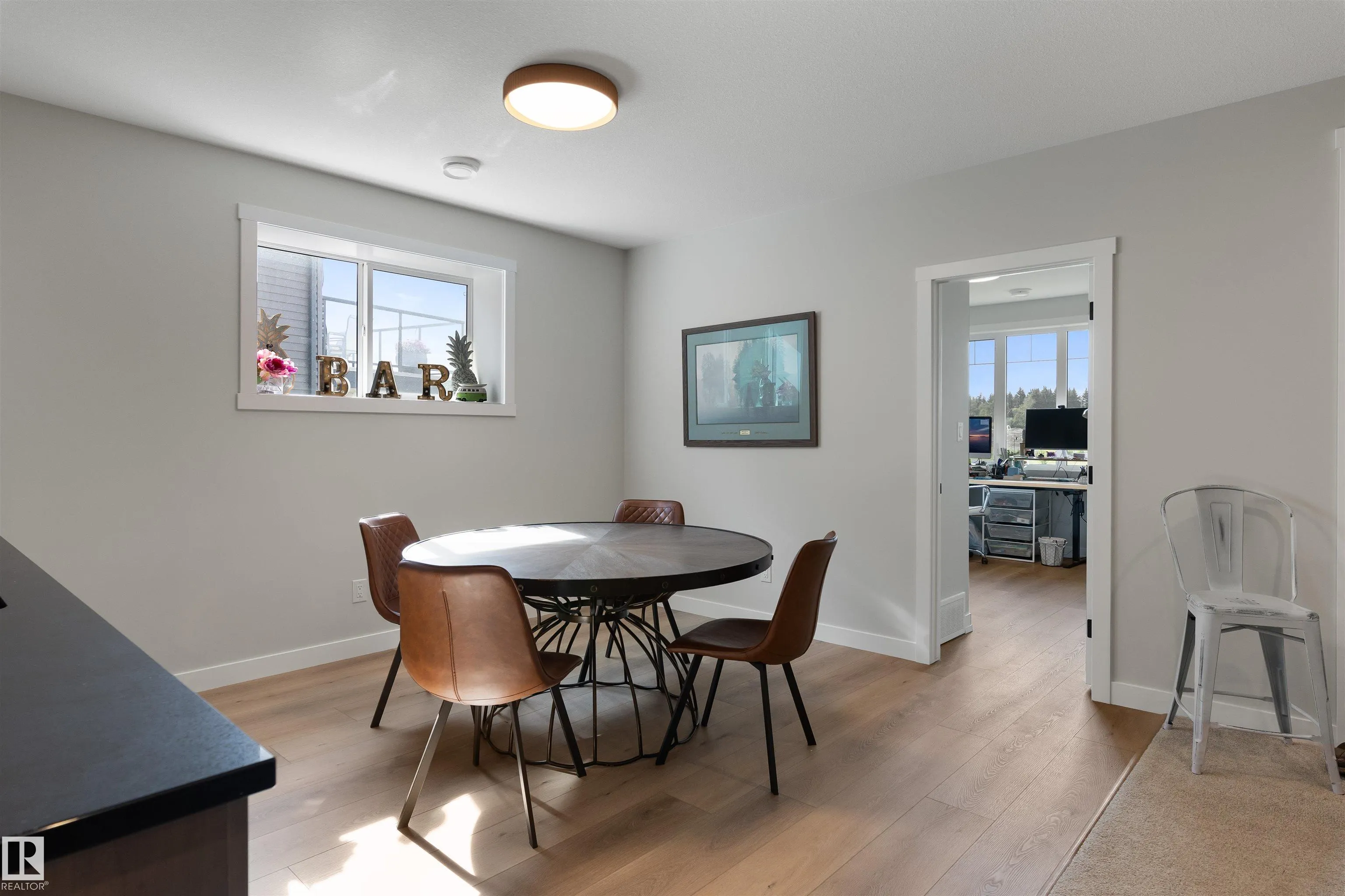 118 LILAC Close