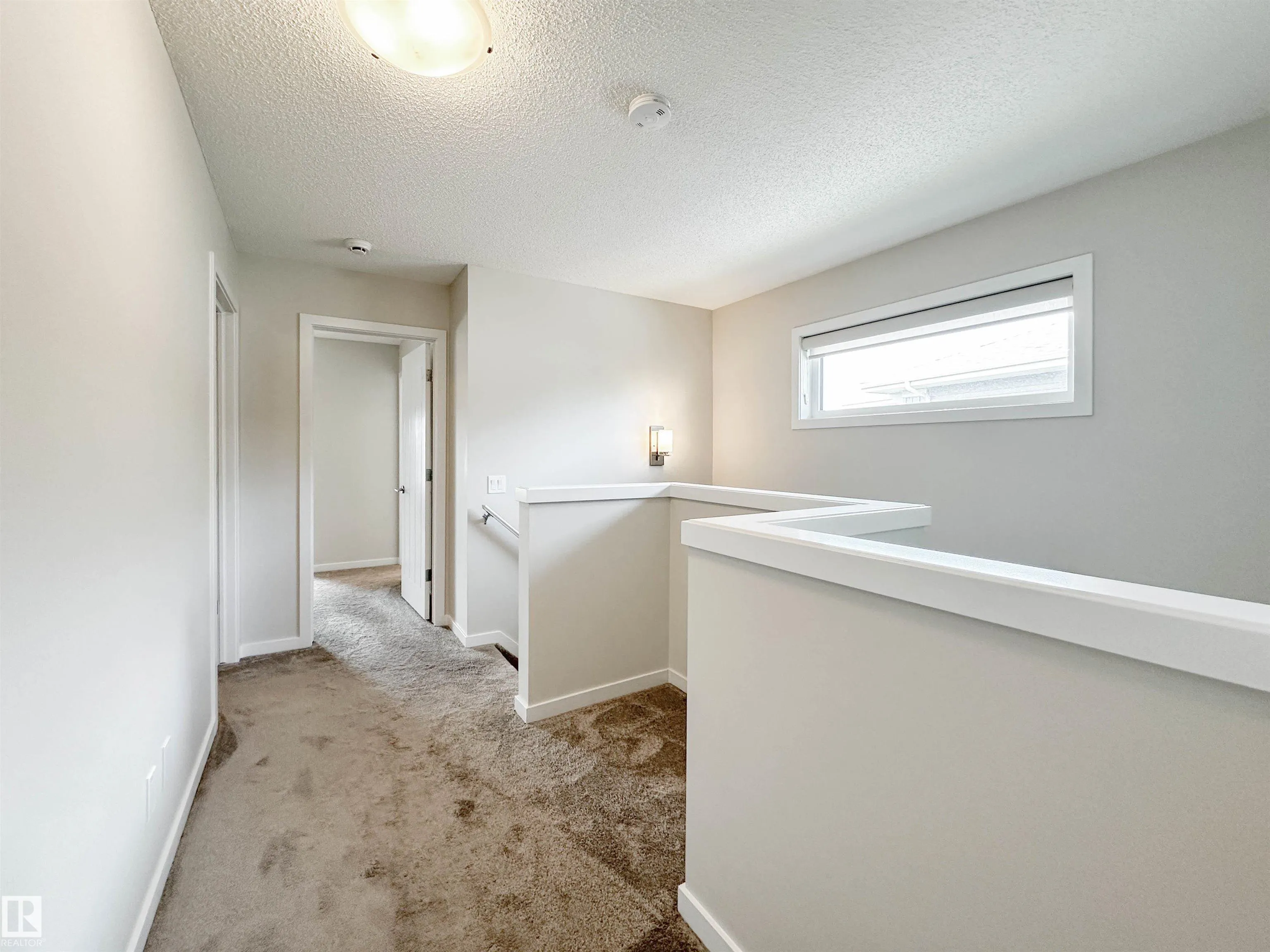 27 JAMES Crescent