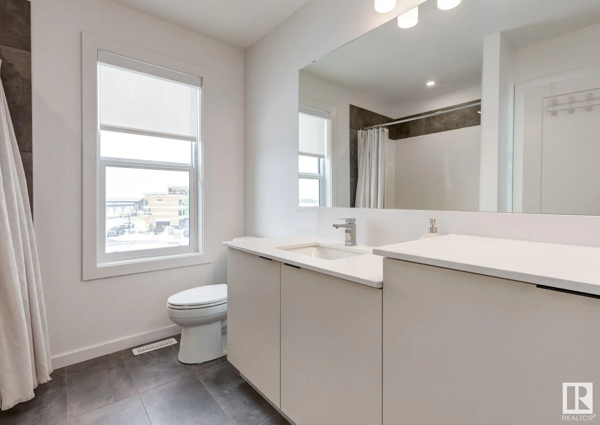5 RONDEAU Drive