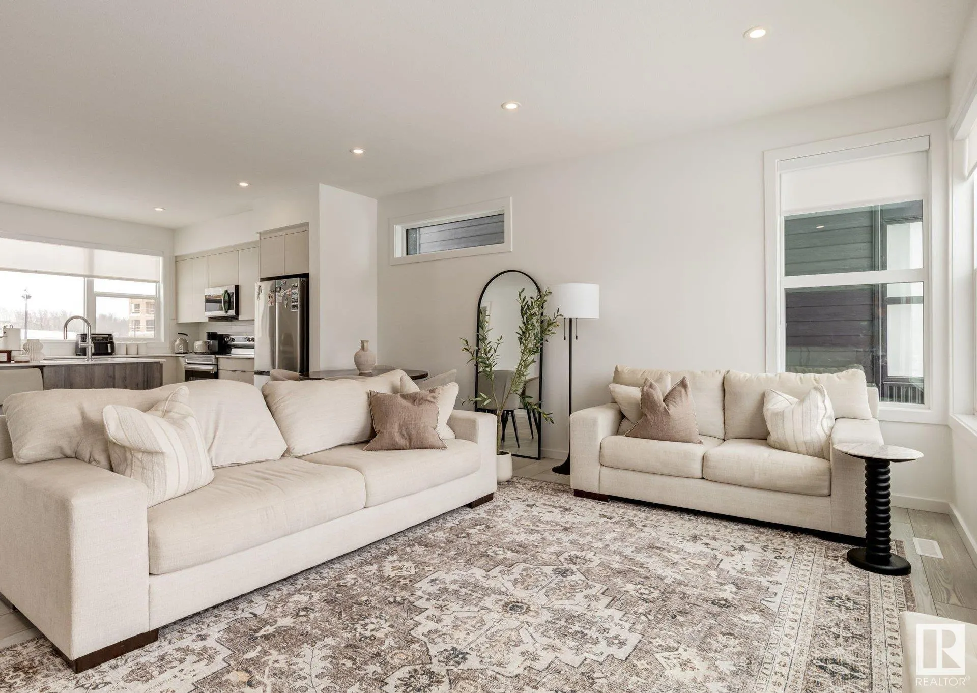 5 RONDEAU Drive
