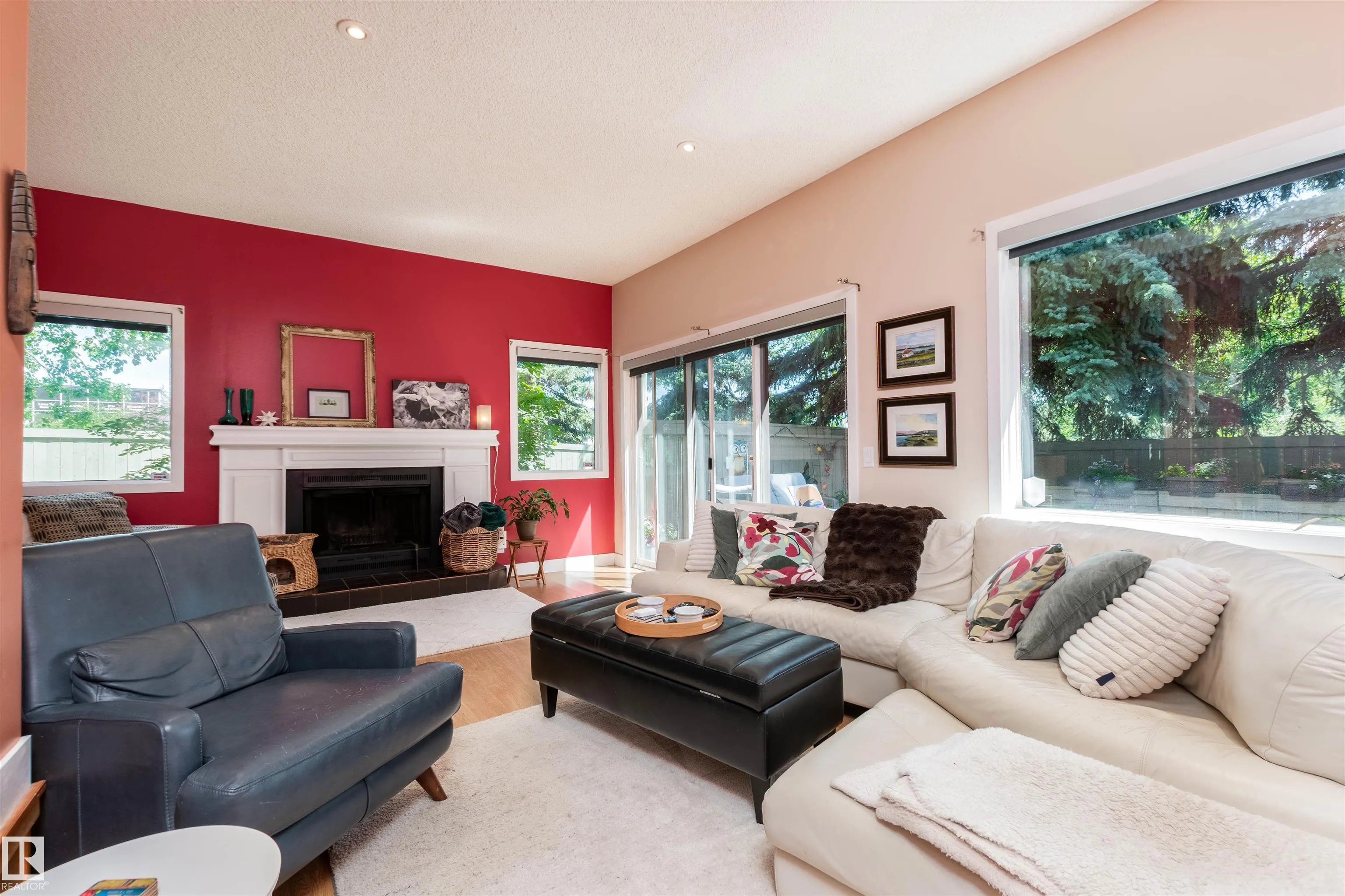 614 WOODBRIDGE Way