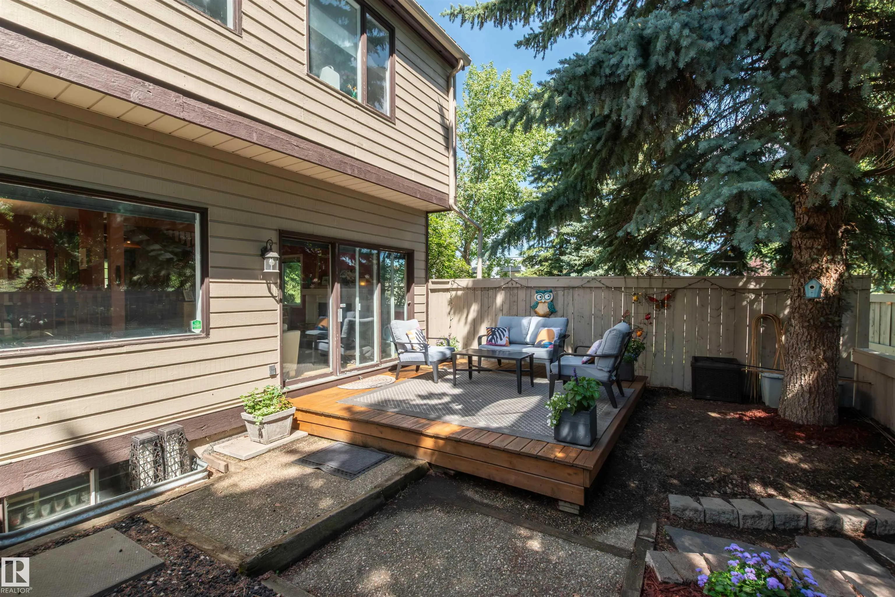 614 WOODBRIDGE Way