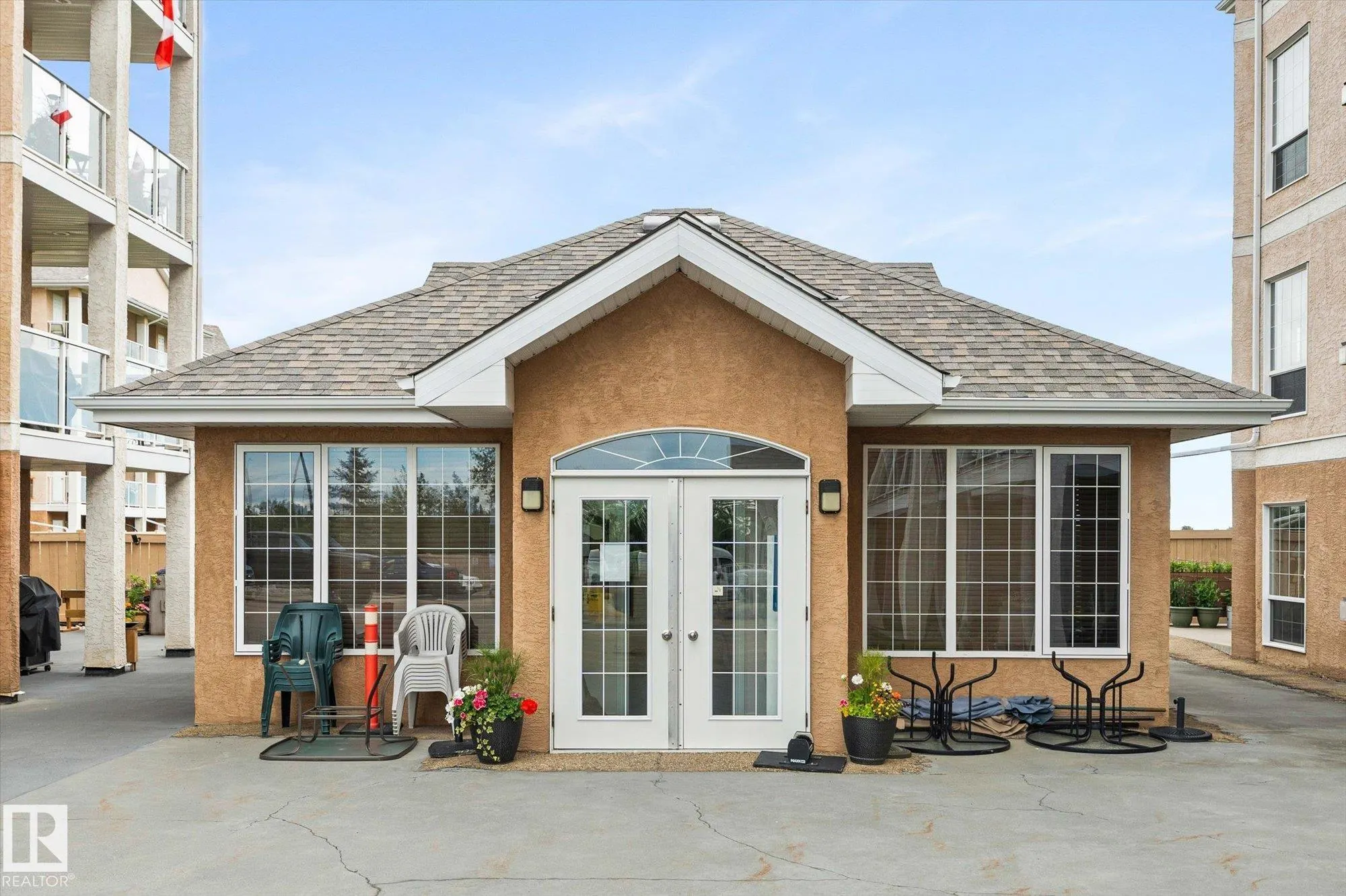 7803 GOLF COURSE Road